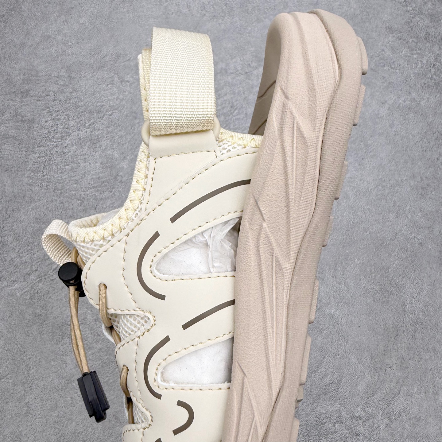 ecco爱步 BIOM LITE W 25秋舒适百搭时尚气质低帮生活休闲鞋凉鞋 ECCO以三大核心特征为