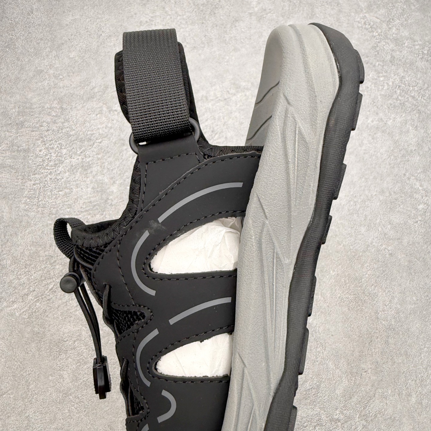 ecco爱步 BIOM LITE W 25秋舒适百搭时尚气质低帮生活休闲鞋凉鞋 ECCO以三大核心特征为