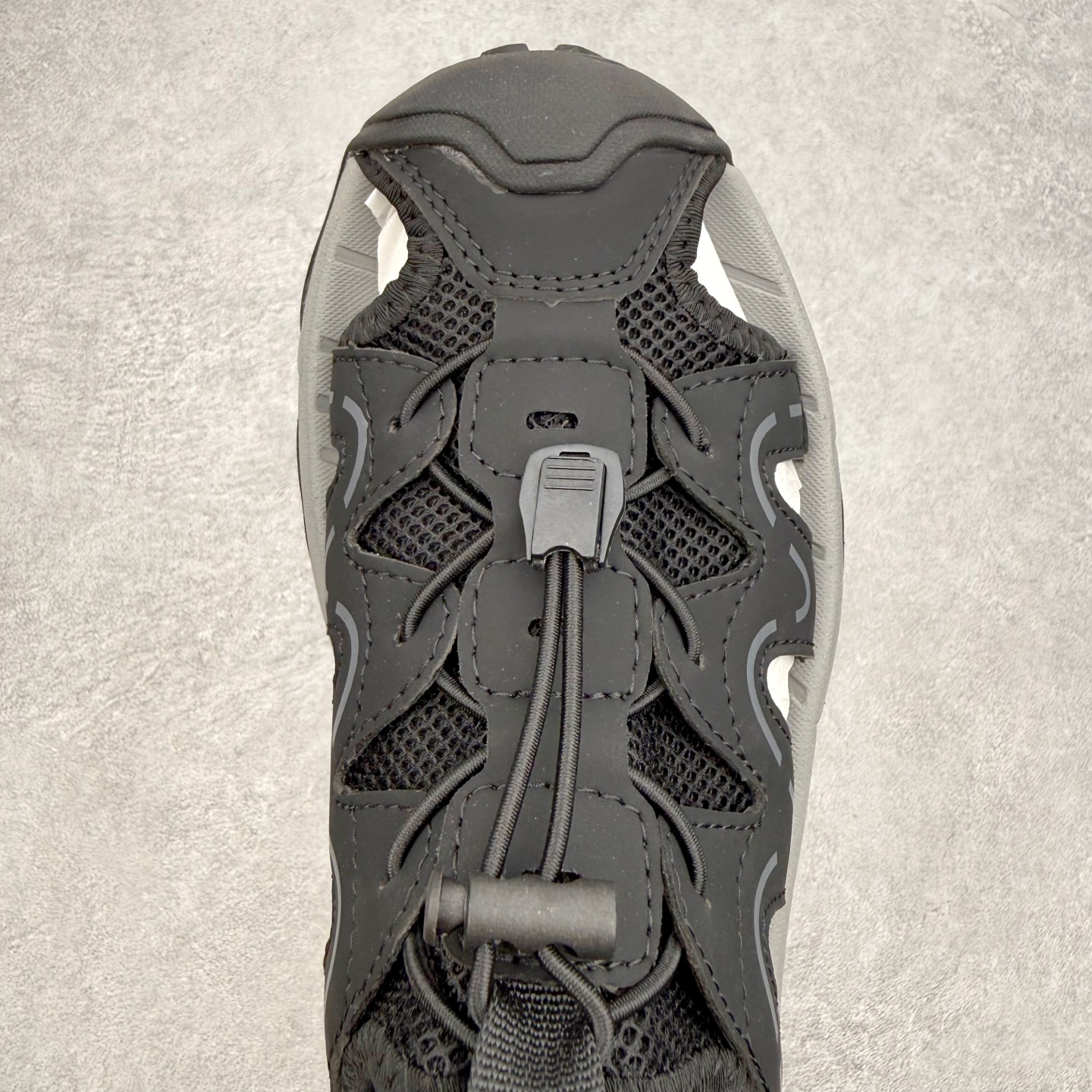 ecco爱步 BIOM LITE W 25秋舒适百搭时尚气质低帮生活休闲鞋凉鞋 ECCO以三大核心特征为