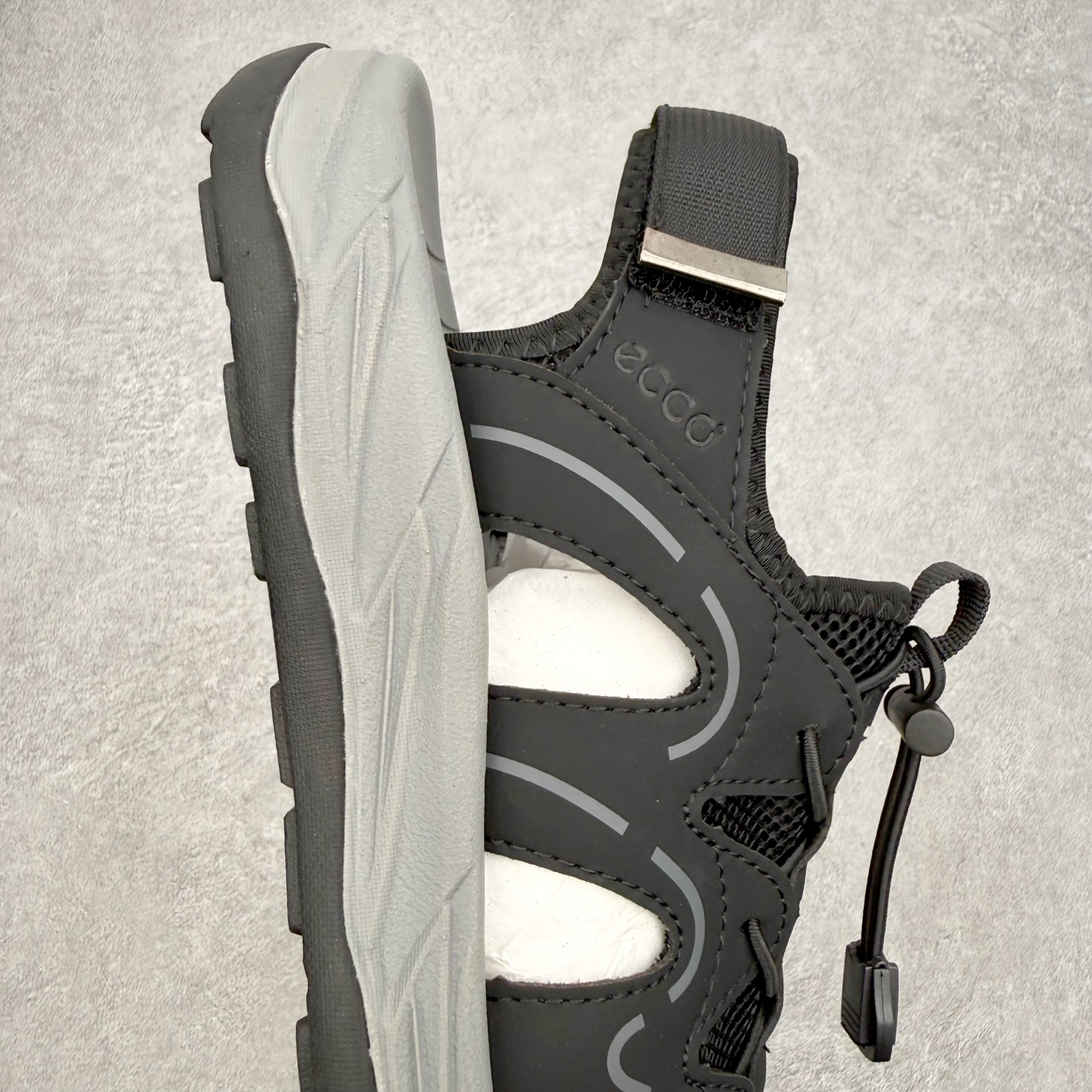 ecco爱步 BIOM LITE W 25秋舒适百搭时尚气质低帮生活休闲鞋凉鞋 ECCO以三大核心特征为