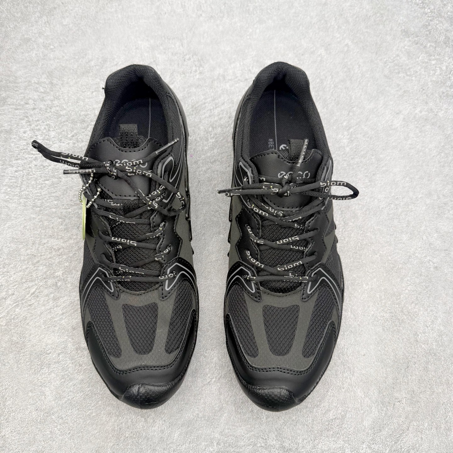 ECCo爱步 Biom C Trail 时尚简约牛皮减震耐磨低帮休闲跑步鞋 ECCO以三大核心特征为依托