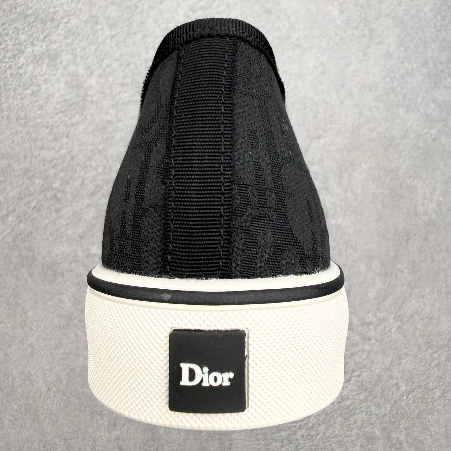 Dior Saltwind 斜纹提花 帆布鞋 金属配饰胶质品牌标志鞋底 进口纯棉帆布 全粒面绵羊皮内里 