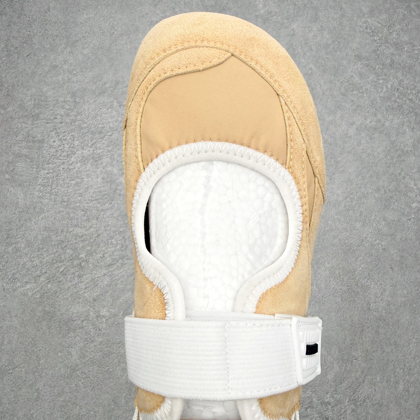 Bottega Veneta BV葆蝶家 Orbit Flash 魔术贴圆头平底 玛丽珍 休闲单鞋 女款