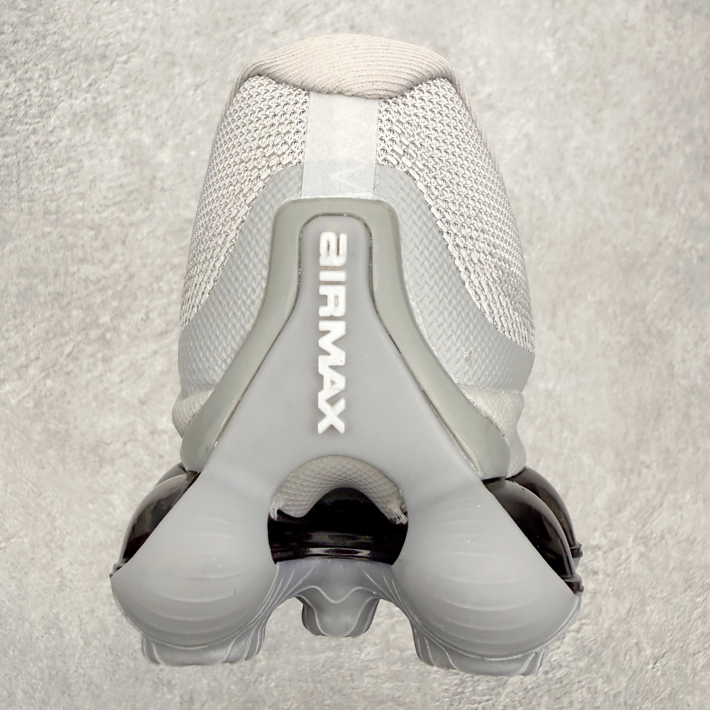 NK AIR LIQUID MAX 2026S 毒箭蛙新款气垫跑步鞋 Liquid Max 传承四十年 