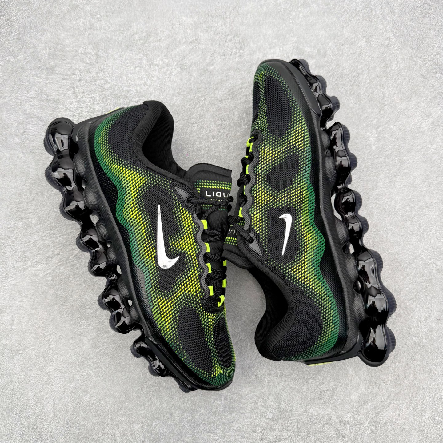 NK AIR LIQUID MAX 2026S 毒箭蛙新款气垫跑步鞋 Liquid Max 传承四十年 