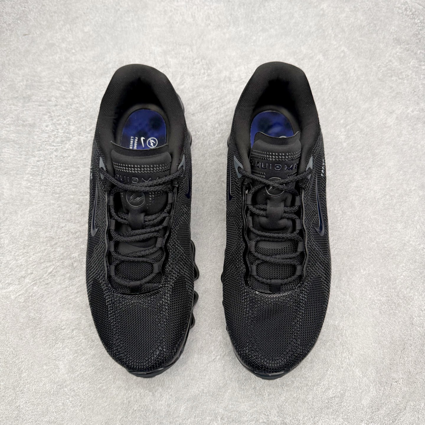 NK AIR LIQUID MAX 2026S 毒箭蛙新款气垫跑步鞋 Liquid Max 传承四十年 