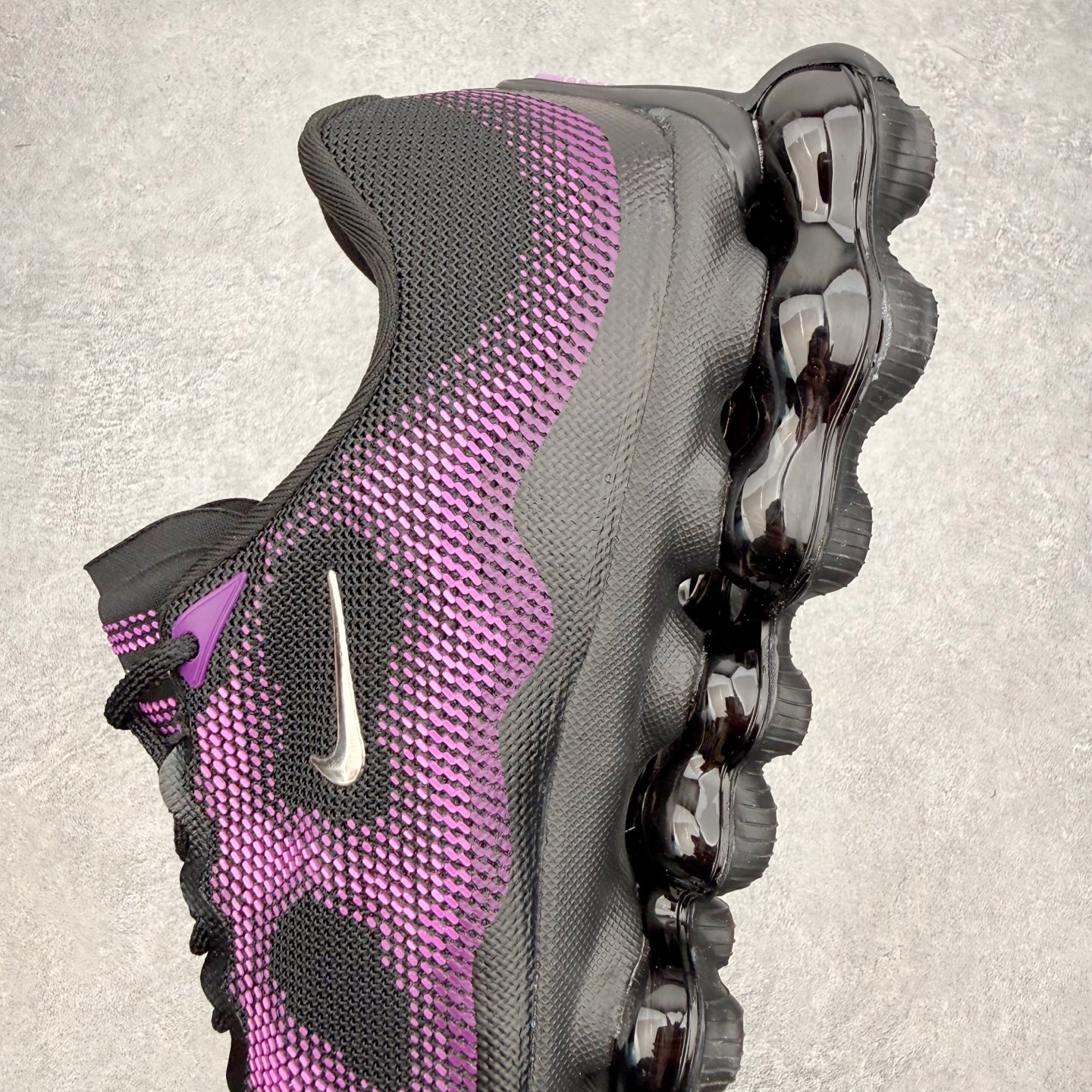 NK AIR LIQUID MAX 2026S 毒箭蛙新款气垫跑步鞋 Liquid Max 传承四十年 