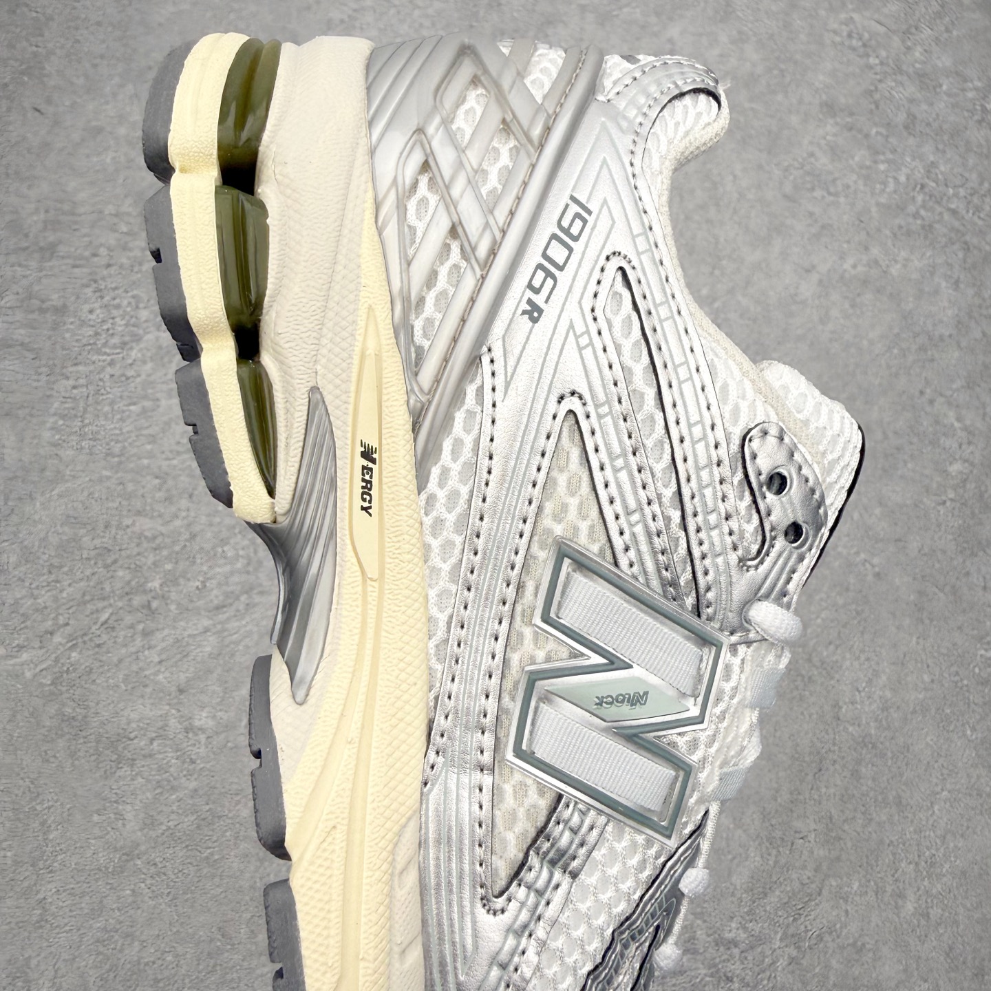 New Balance M1906R NB新百伦系列复古老爹风休闲运动慢跑鞋 日韩出口特供订单 全网最全