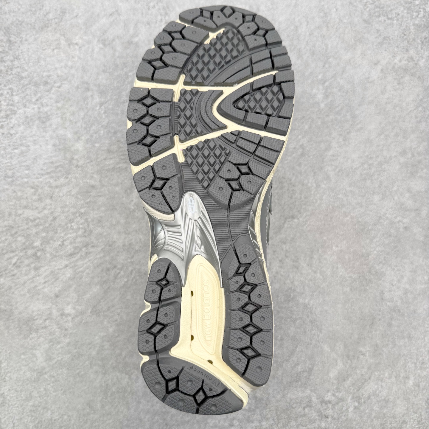 New Balance M1906R NB新百伦系列复古老爹风休闲运动慢跑鞋 日韩出口特供订单 全网最全