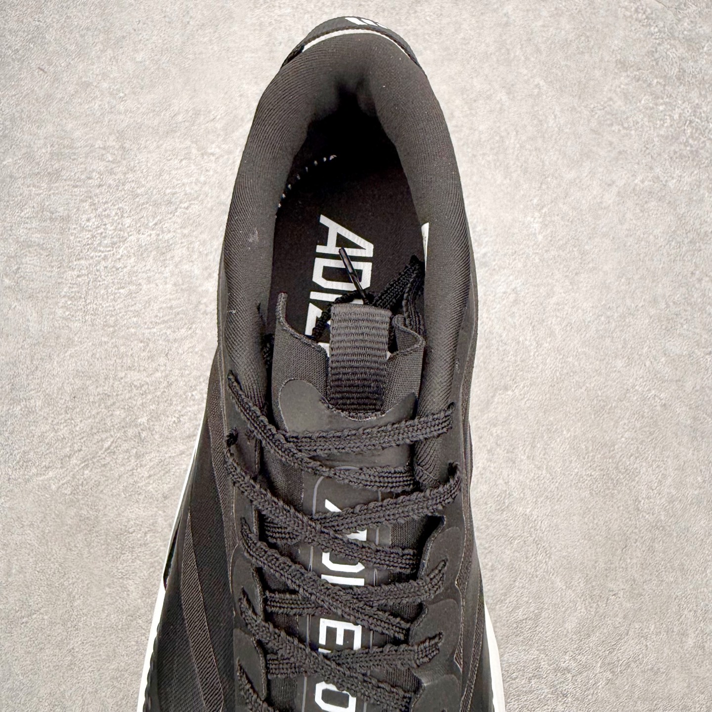 AD Adizero EVO SL ATR M 马拉松竞速专业跑鞋 CELERMESH针织网面非常轻薄 