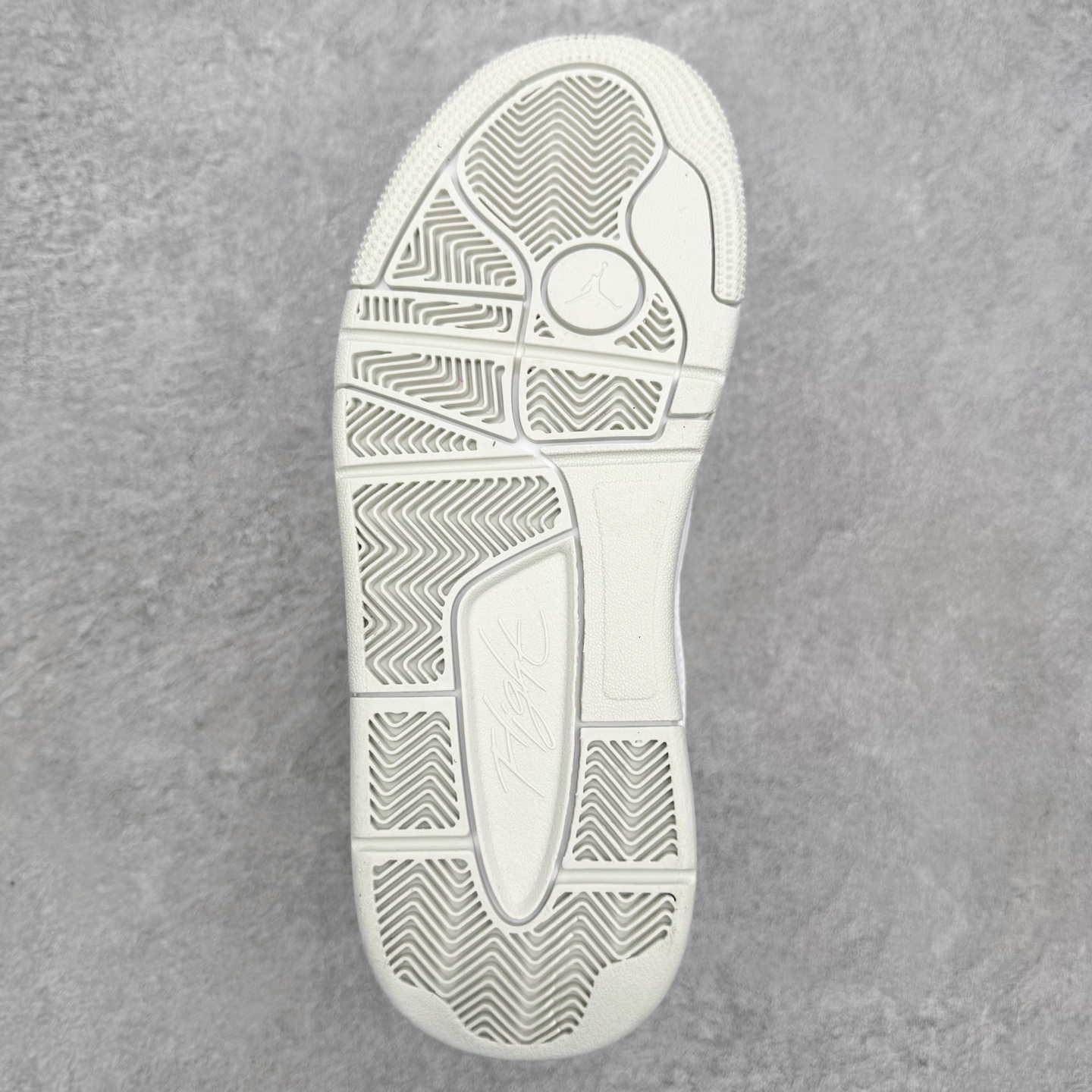 ＃福利特价‼️Air Jordan AJ Flight Court 乔丹低帮复古篮球鞋 设计简约又不失复