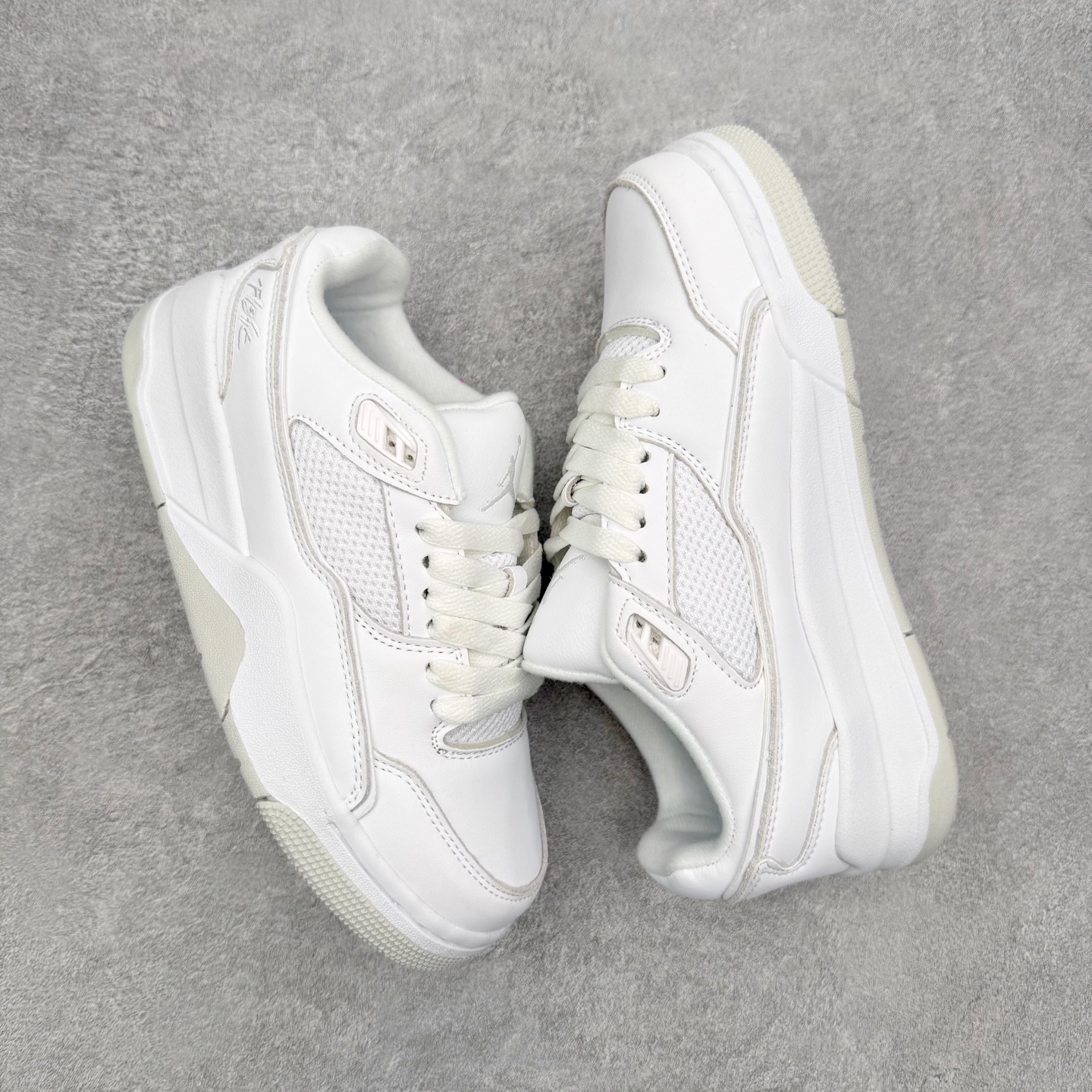 ＃福利特价‼️Air Jordan AJ Flight Court 乔丹低帮复古篮球鞋 设计简约又不失复