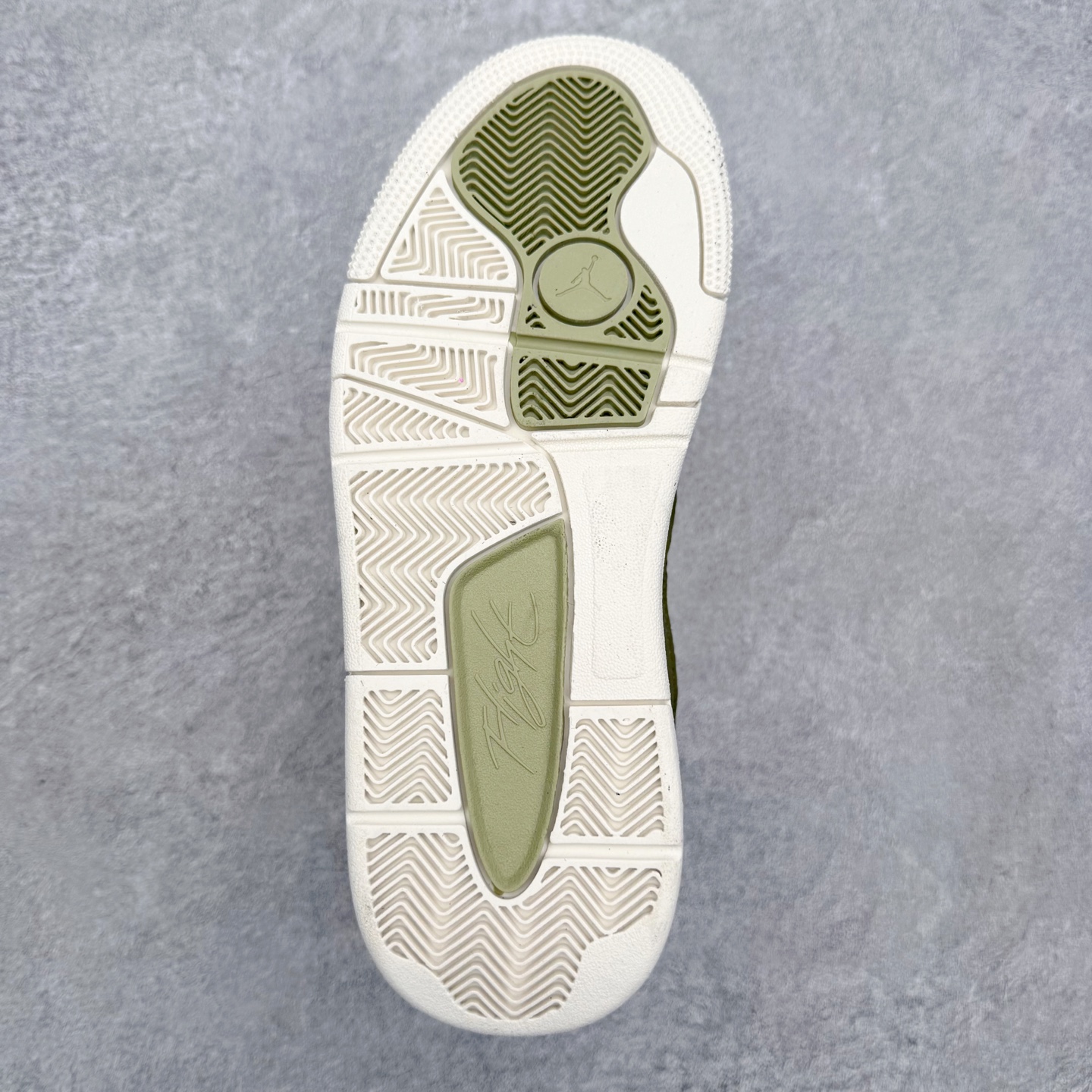 ＃福利特价‼️Air Jordan AJ Flight Court 乔丹低帮复古篮球鞋 设计简约又不失复
