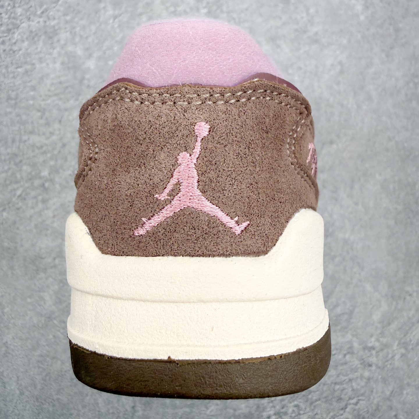 ＃福利特价‼️Air Jordan AJ Flight Court 乔丹低帮复古篮球鞋 设计简约又不失复