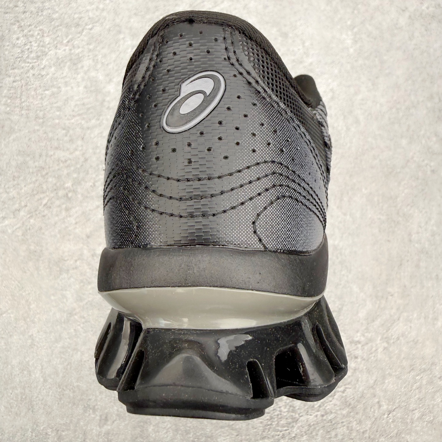 KIKO KOSTADINOV x Asics GEL-Quantum 潮流织物合成革低帮马拉松跑步鞋 