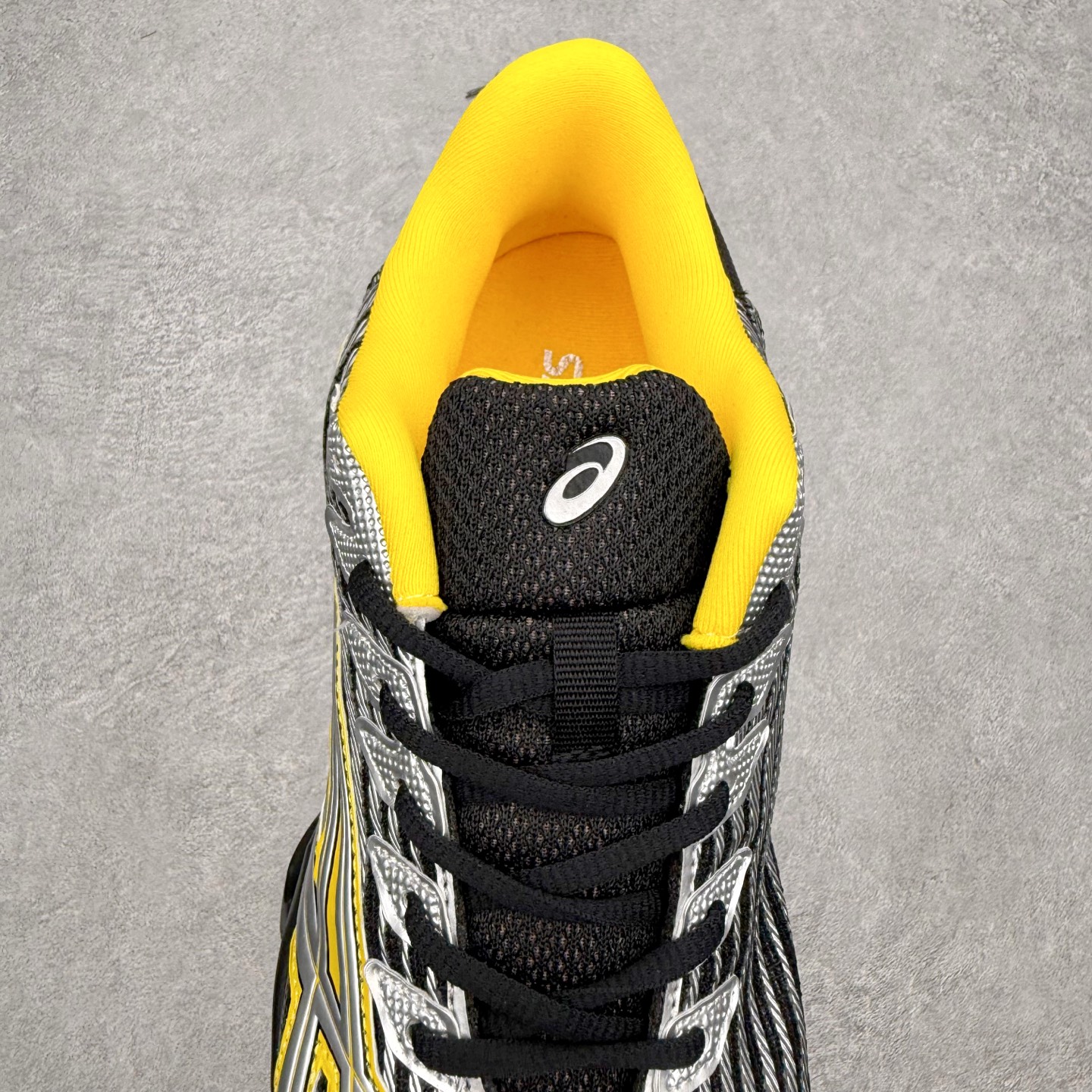 KIKO KOSTADINOV x Asics GEL-Quantum 潮流织物合成革低帮马拉松跑步鞋 