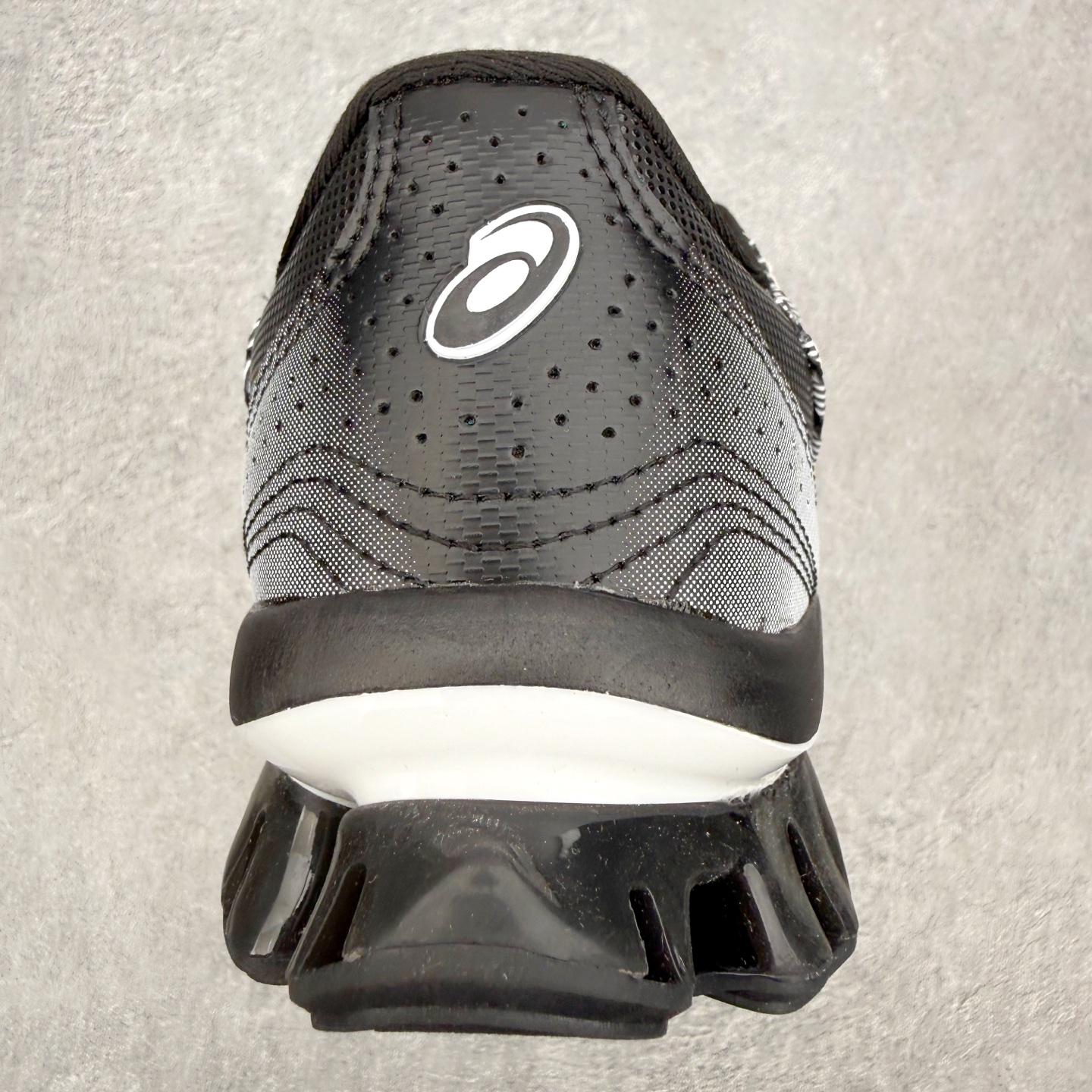 KIKO KOSTADINOV x Asics GEL-Quantum 潮流织物合成革低帮马拉松跑步鞋 