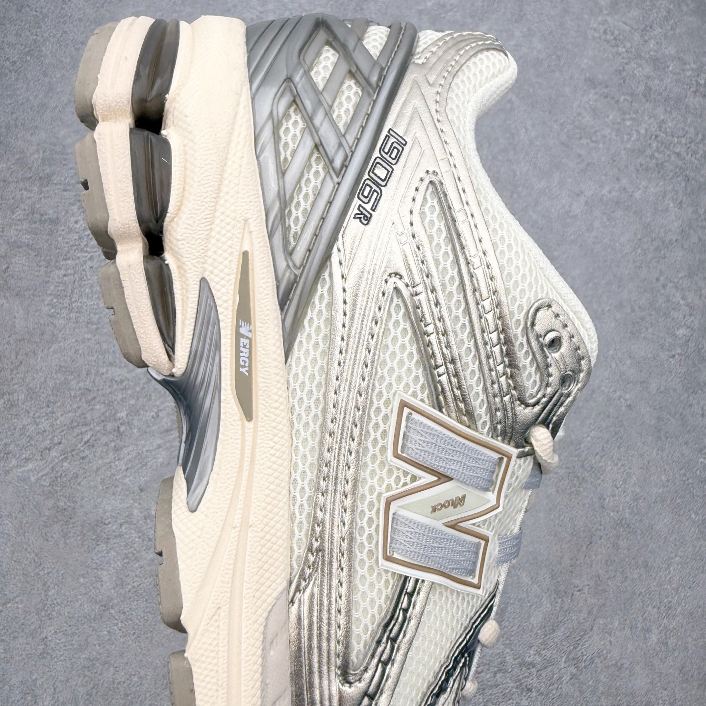 New Balance M1906R NB新百伦系列复古老爹风休闲运动慢跑鞋 日韩出口特供订单 全网最全