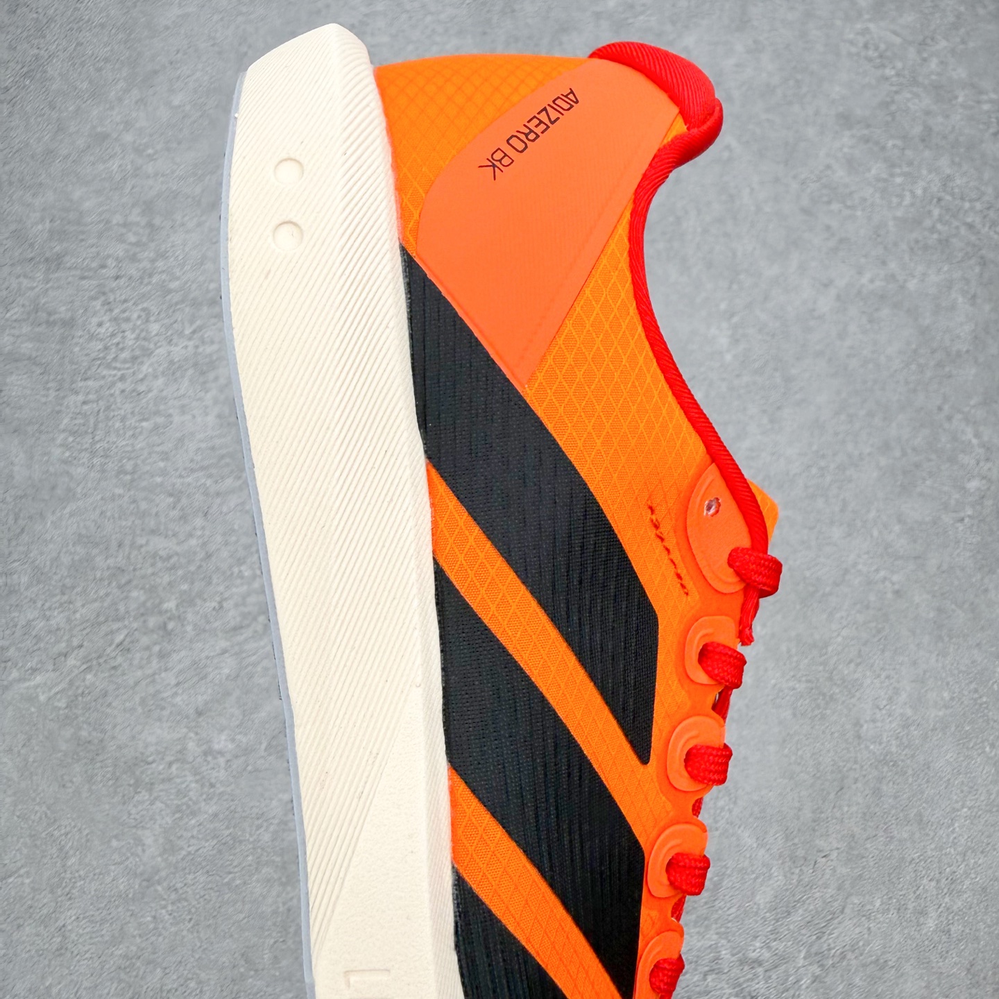 AD Adizero BK 夏季透气网眼竞速跑鞋 JQ1678 融合Lightstrike和Lights