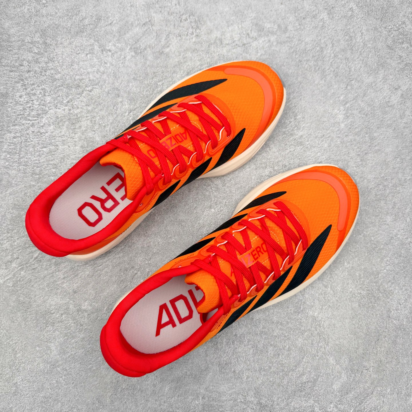 AD Adizero BK 夏季透气网眼竞速跑鞋 JQ1678 融合Lightstrike和Lights