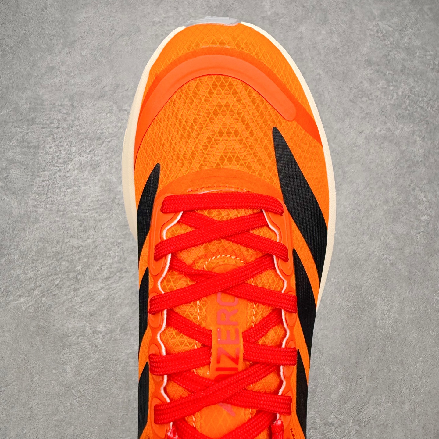 AD Adizero BK 夏季透气网眼竞速跑鞋 JQ1678 融合Lightstrike和Lights