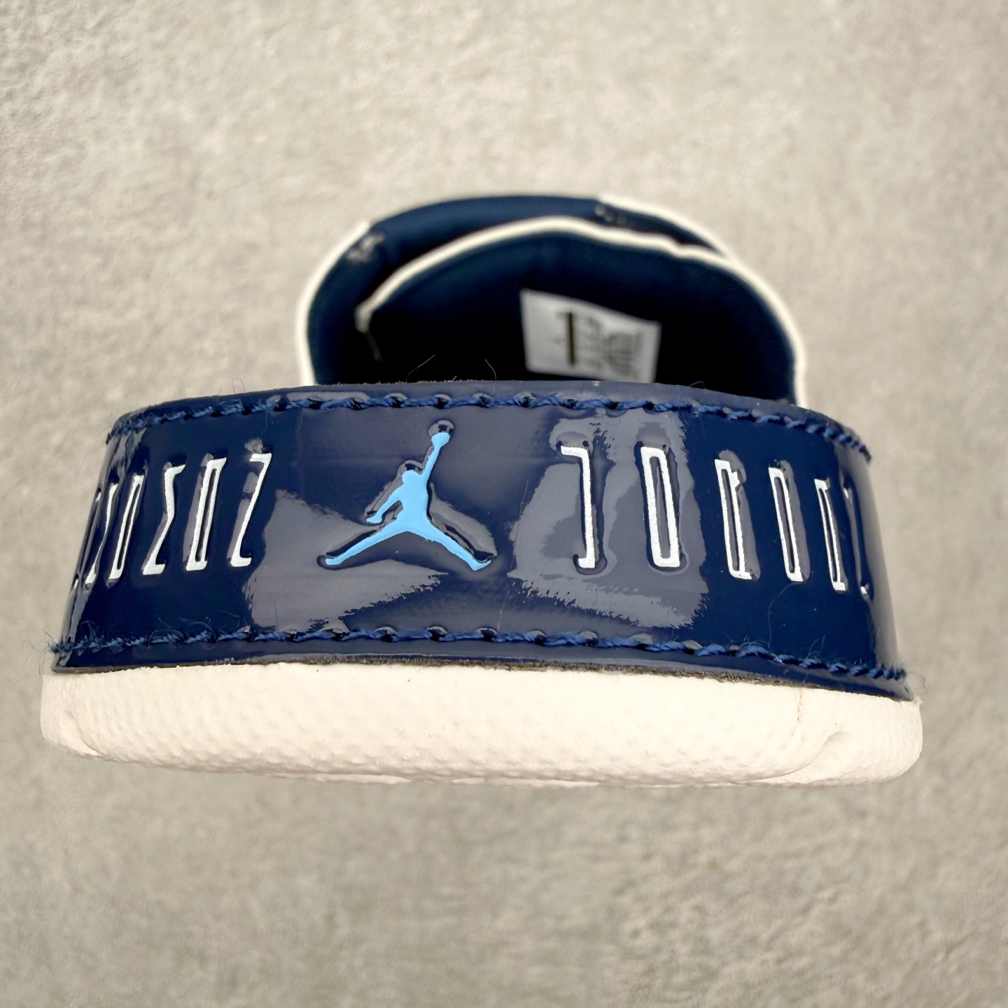 ＃原装级别 Air Jordan AJ11 Hydro Retro Slides 飞人运动拖鞋 经典的配