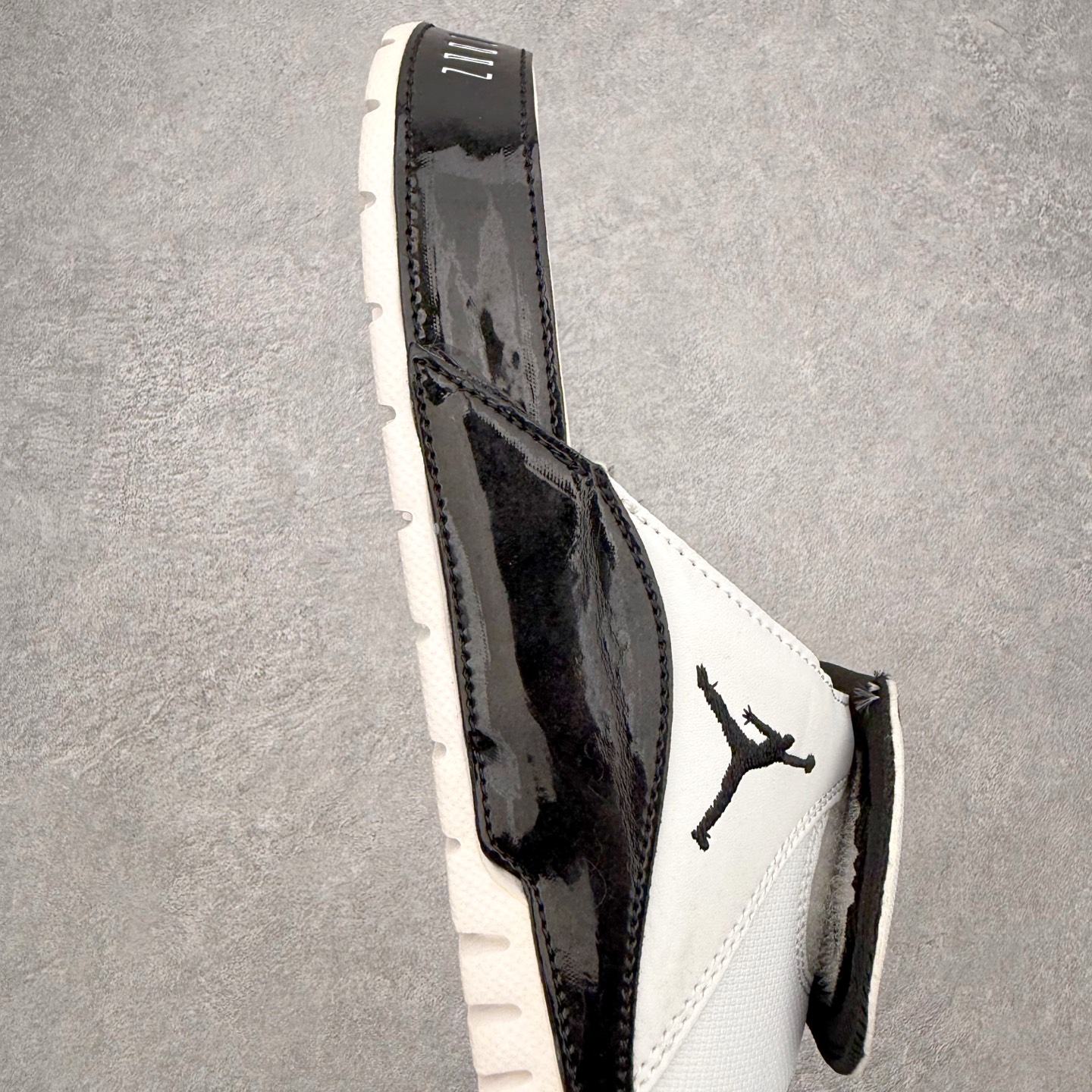 ＃原装级别 Air Jordan AJ11 Hydro Retro Slides 飞人运动拖鞋 经典的配