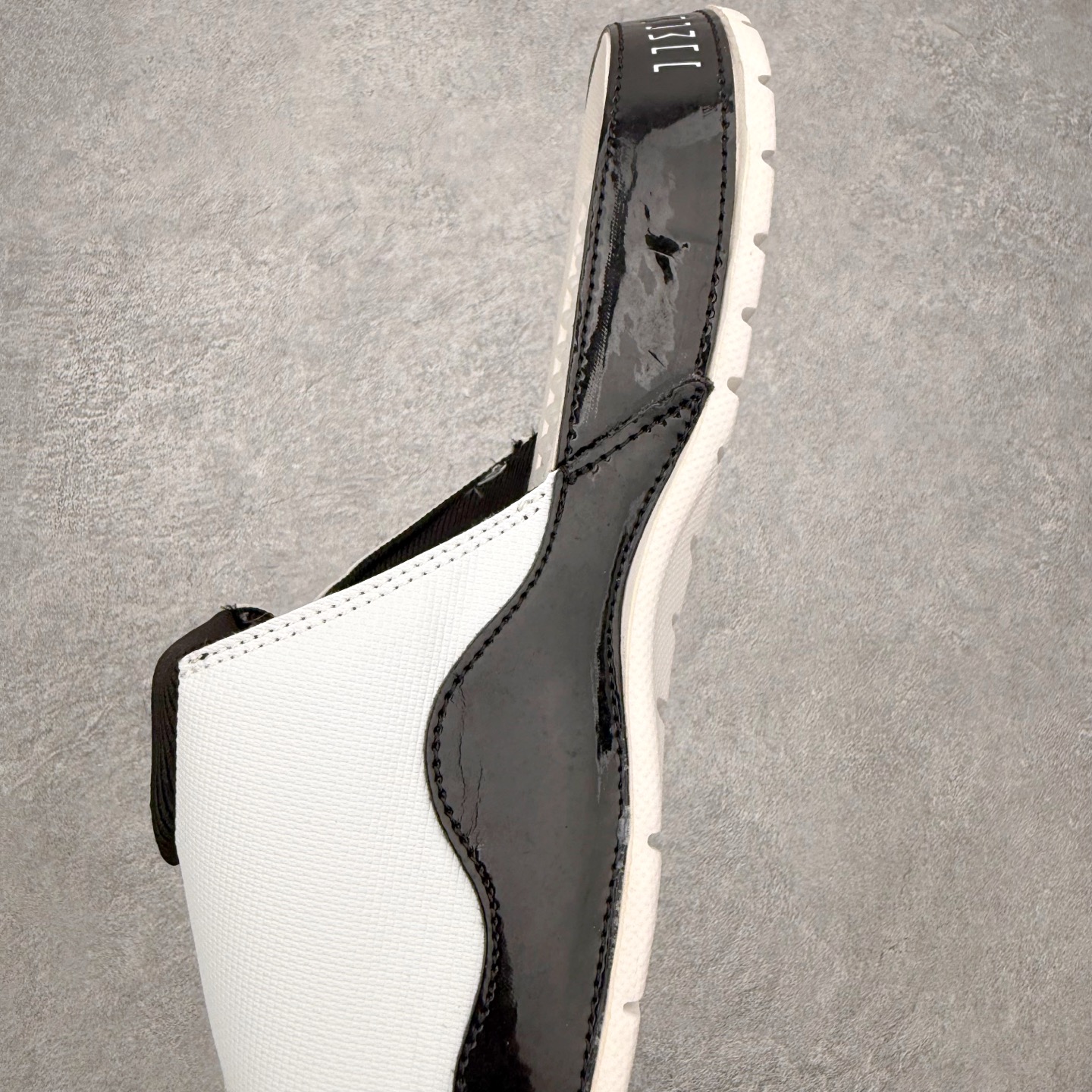 ＃原装级别 Air Jordan AJ11 Hydro Retro Slides 飞人运动拖鞋 经典的配