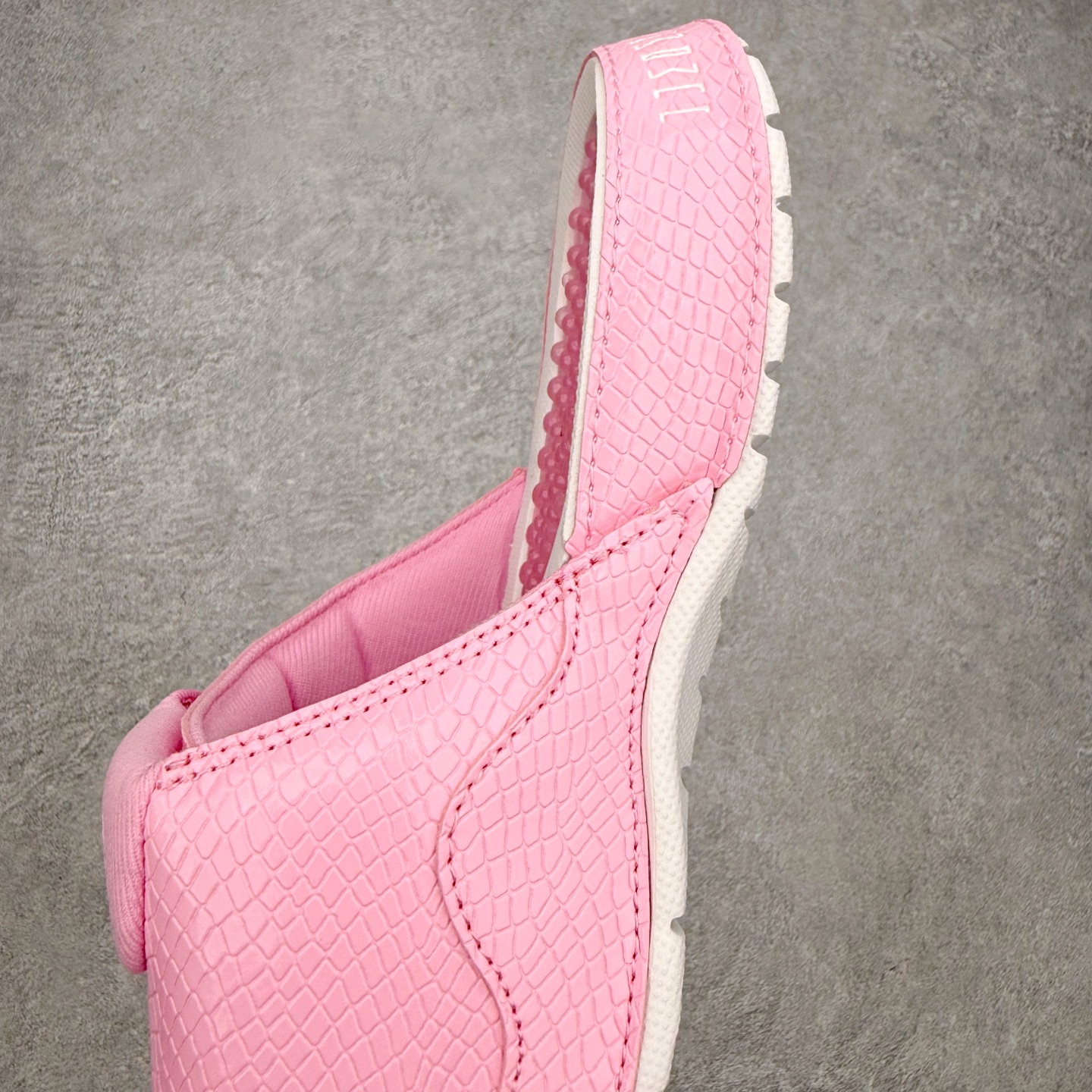＃原装级别 Air Jordan AJ11 Hydro Retro Slides 飞人运动拖鞋 经典的配