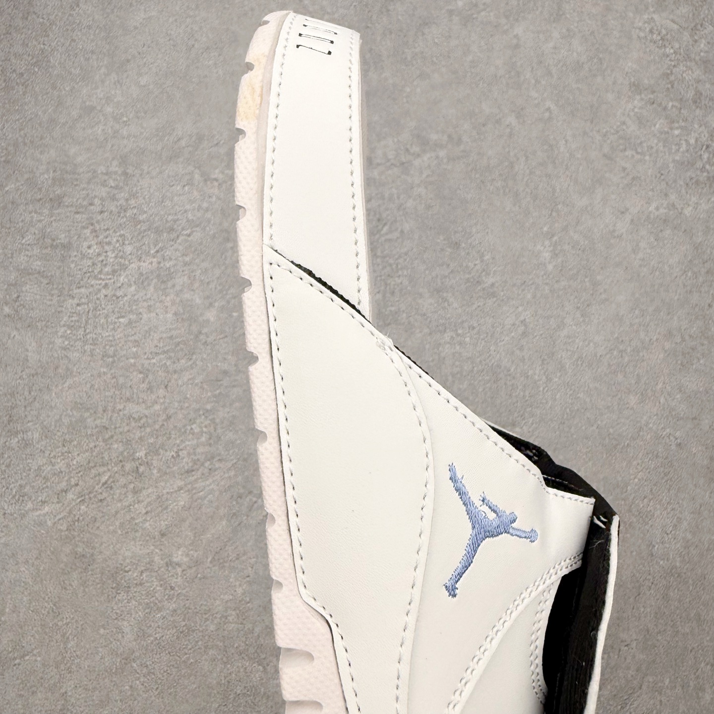＃原装级别 Air Jordan AJ11 Hydro Retro Slides 飞人运动拖鞋 经典的配