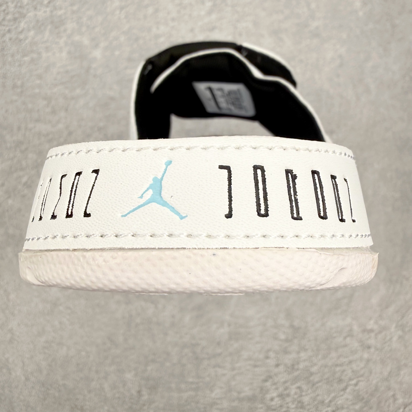 ＃原装级别 Air Jordan AJ11 Hydro Retro Slides 飞人运动拖鞋 经典的配