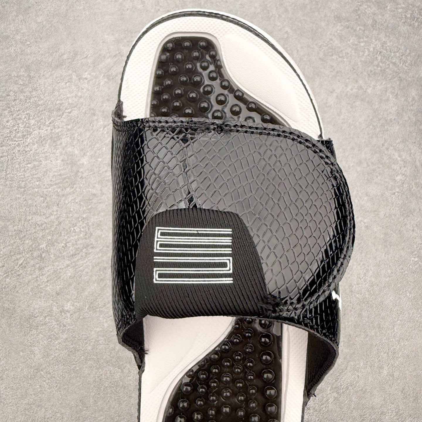 ＃原装级别 Air Jordan AJ11 Hydro Retro Slides 飞人运动拖鞋 经典的配