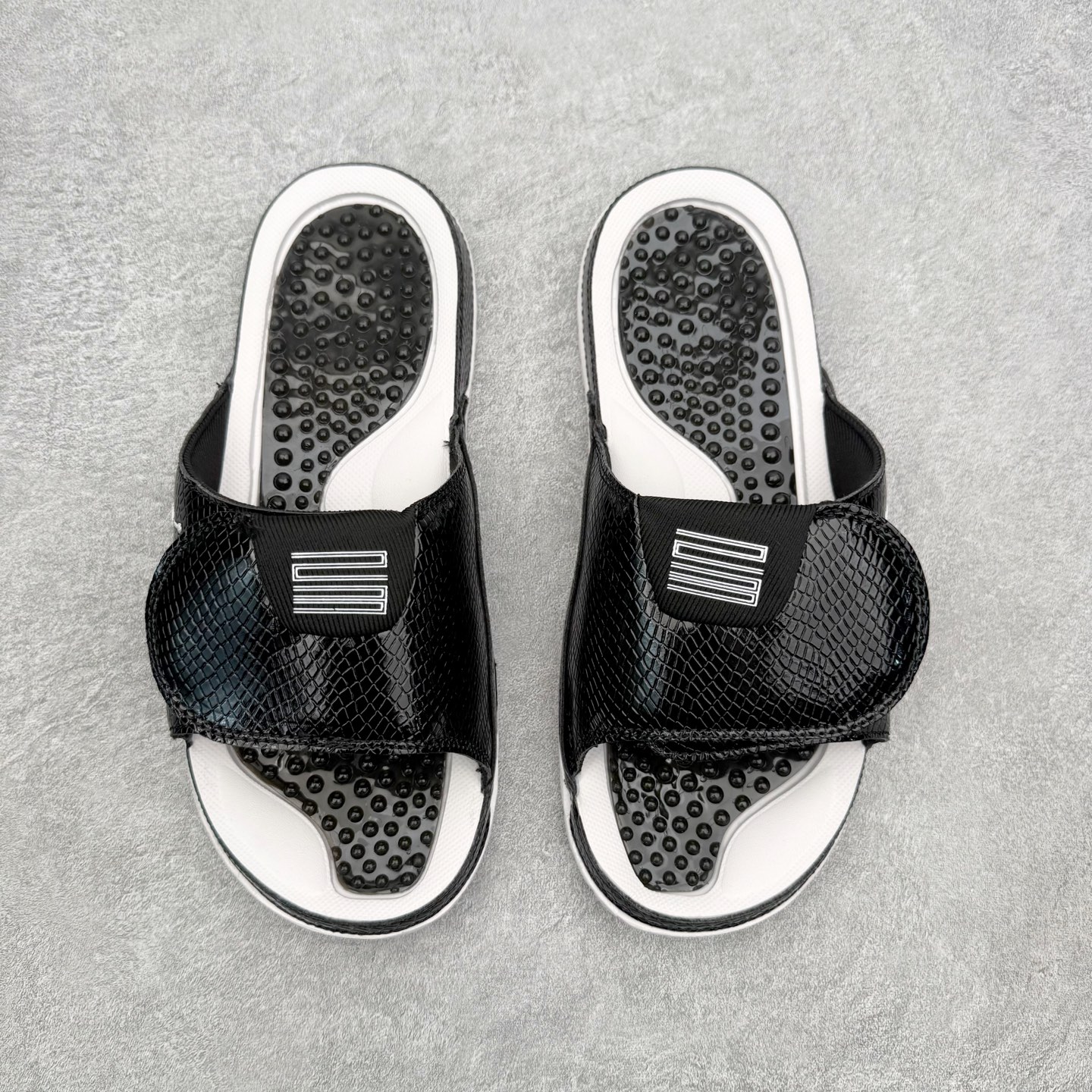 ＃原装级别 Air Jordan AJ11 Hydro Retro Slides 飞人运动拖鞋 经典的配