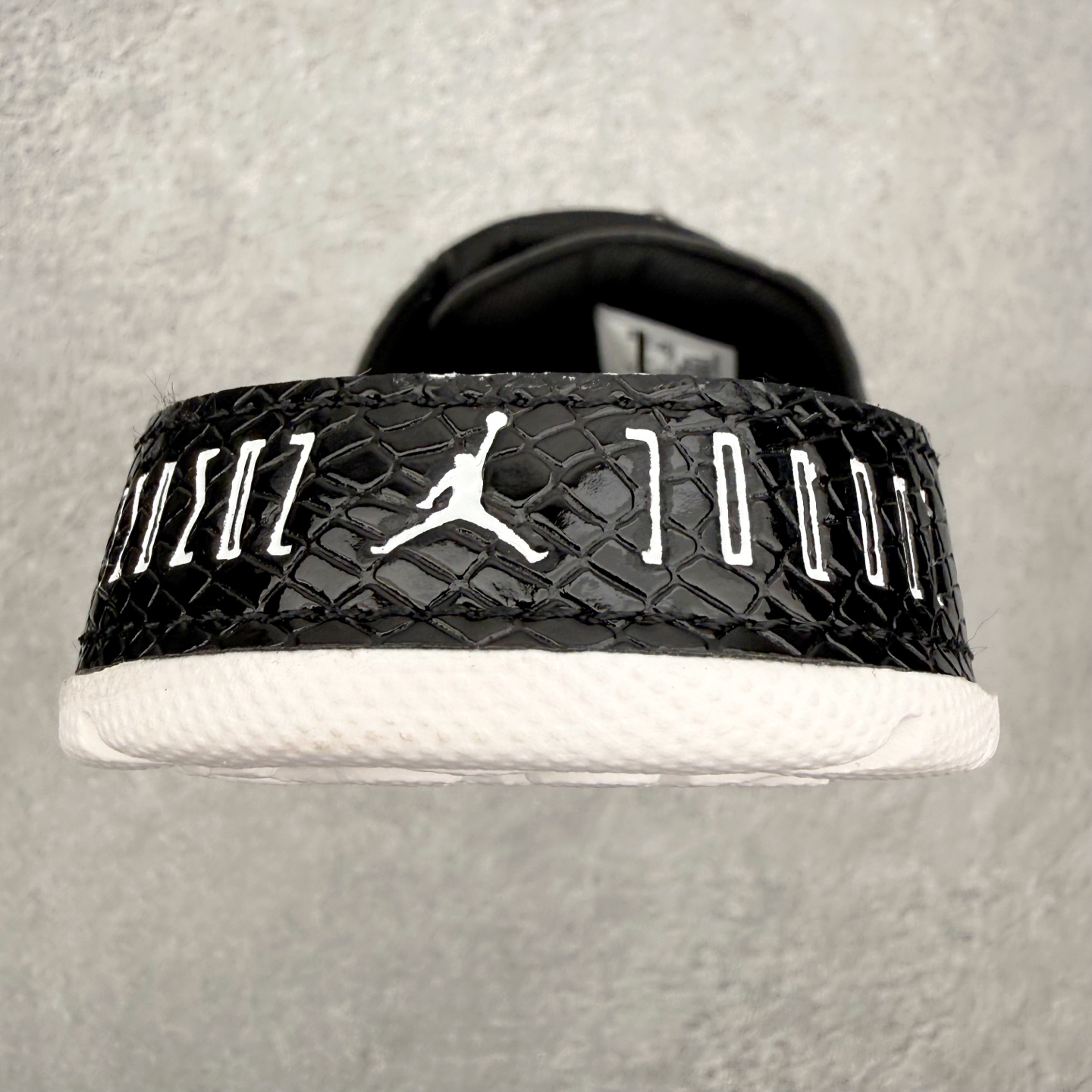 ＃原装级别 Air Jordan AJ11 Hydro Retro Slides 飞人运动拖鞋 经典的配