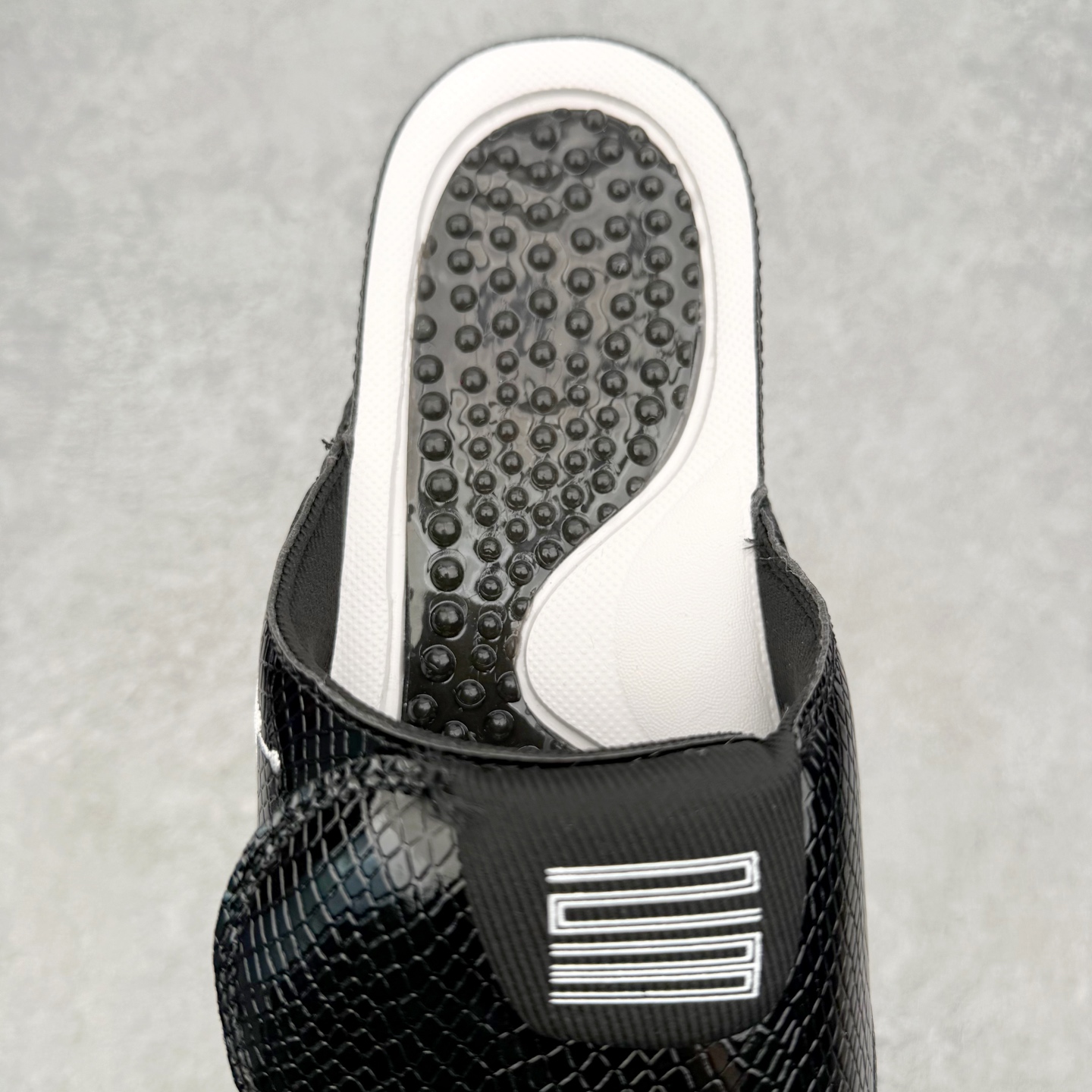 ＃原装级别 Air Jordan AJ11 Hydro Retro Slides 飞人运动拖鞋 经典的配
