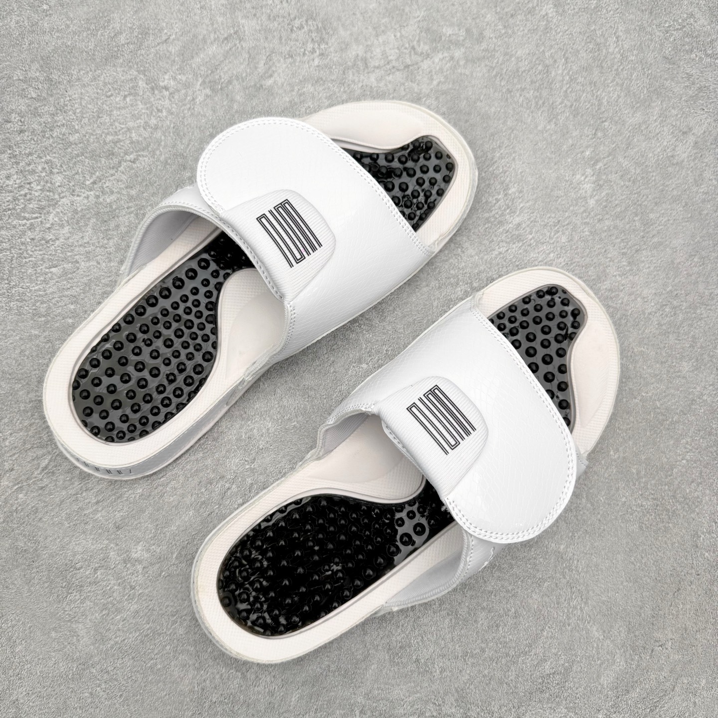 ＃原装级别 Air Jordan AJ11 Hydro Retro Slides 飞人运动拖鞋 经典的配