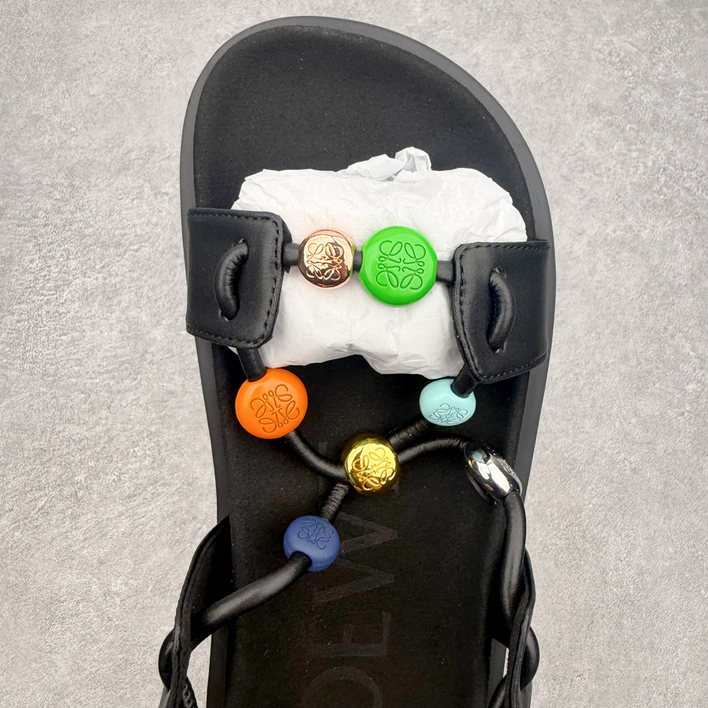 LOEWE罗意威 Pebble Beads Fussbett 纳帕羊皮 鹅卵石装饰 一字带凉鞋 1cm 