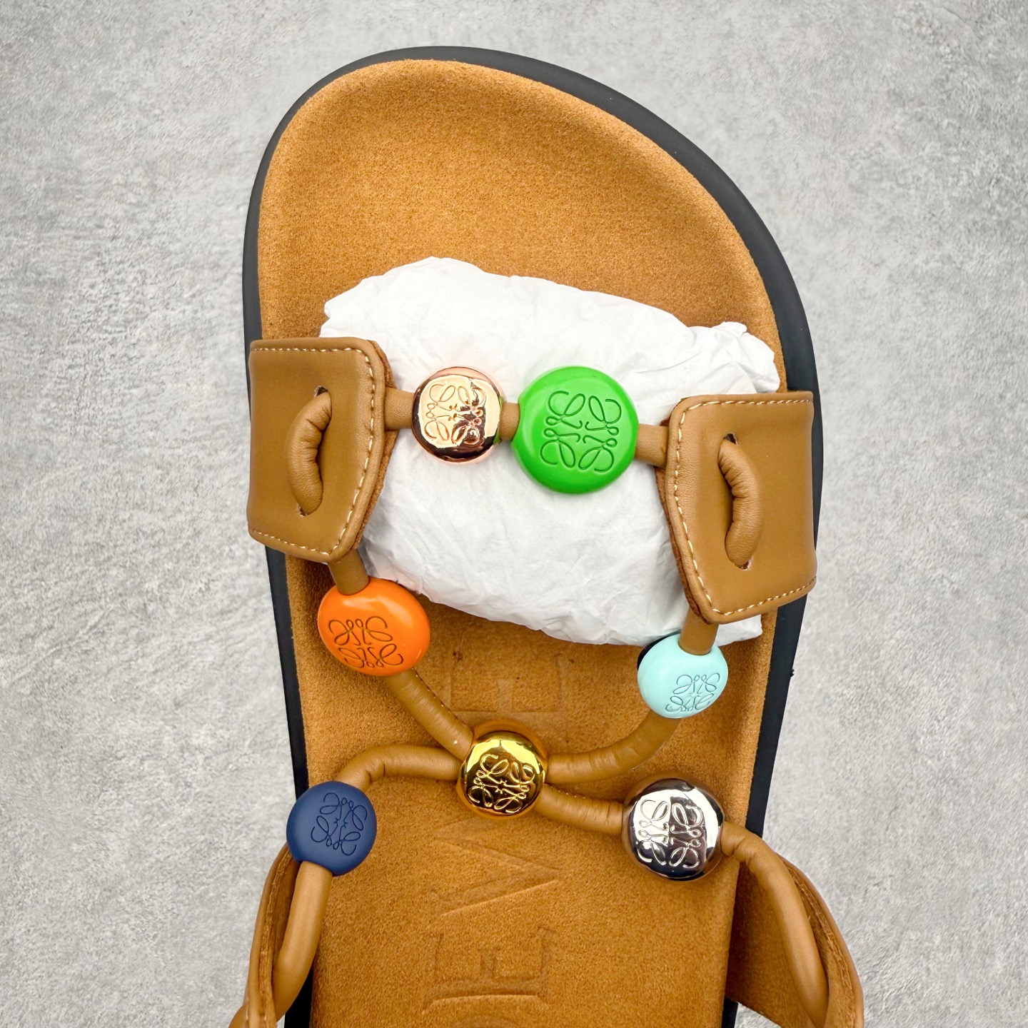 LOEWE罗意威 Pebble Beads Fussbett 纳帕羊皮 鹅卵石装饰 一字带凉鞋 1cm 