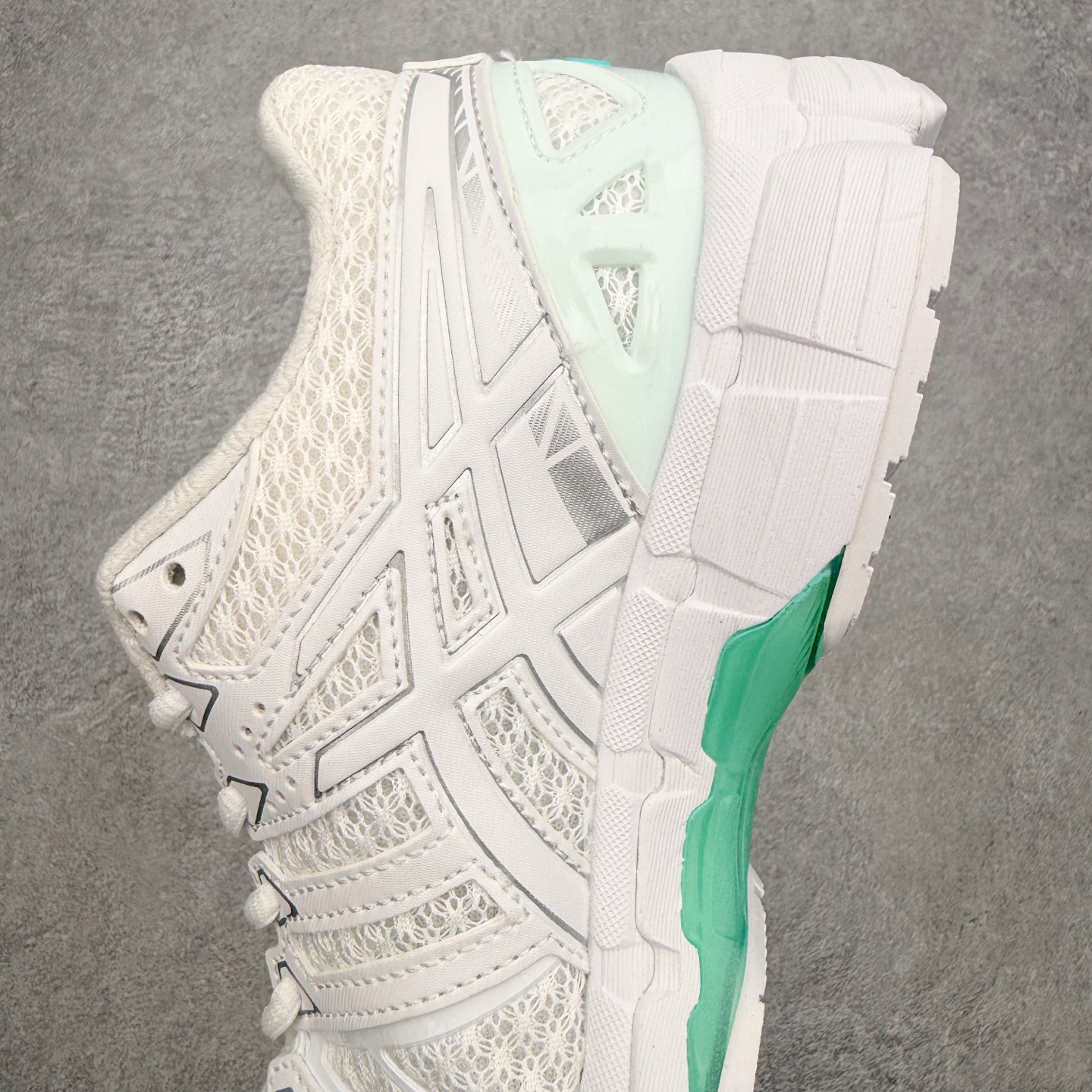 Asics Gel-kayano 20 亚瑟士舒适时尚低帮跑步鞋 GEL-KAYANO 20代问世于20