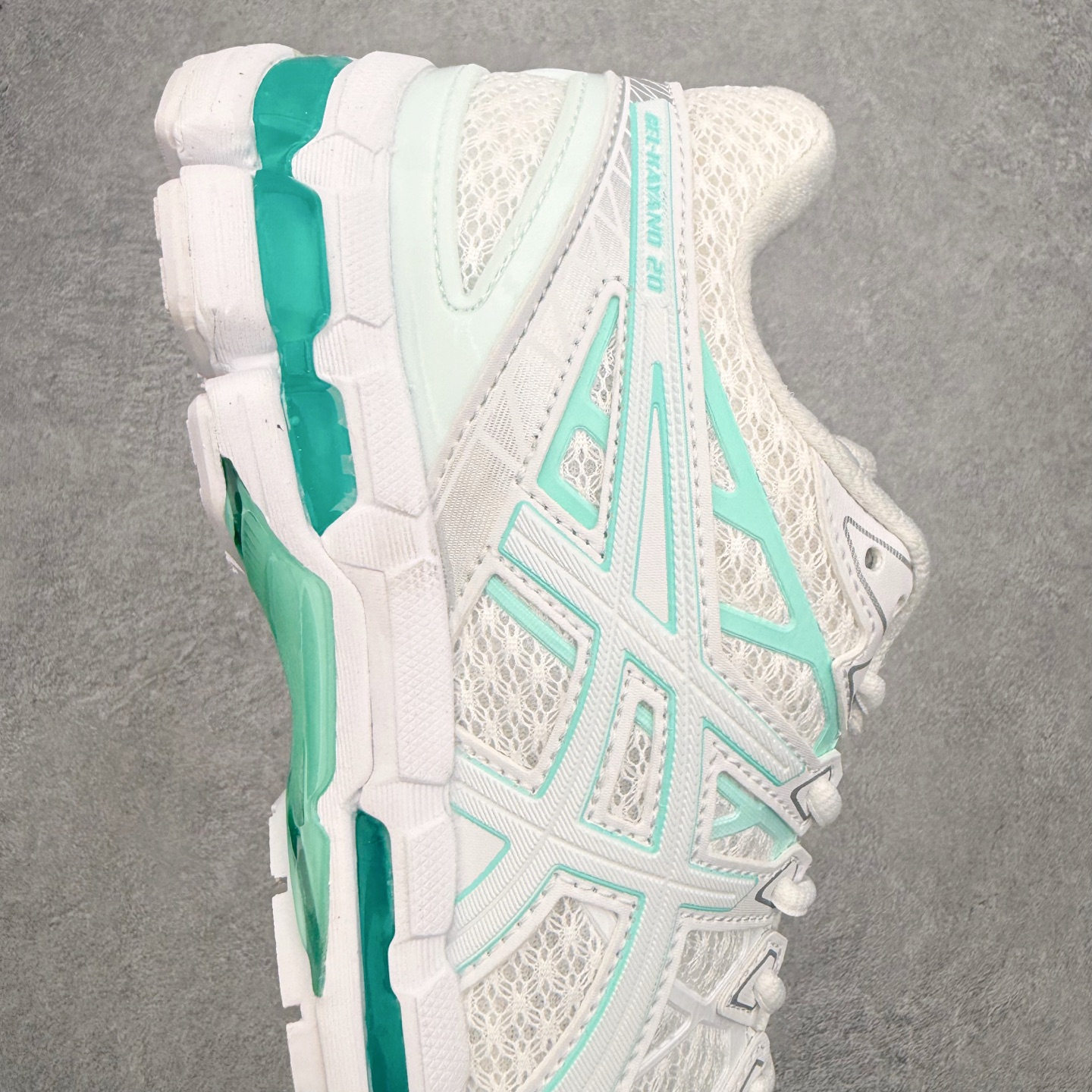Asics Gel-kayano 20 亚瑟士舒适时尚低帮跑步鞋 GEL-KAYANO 20代问世于20