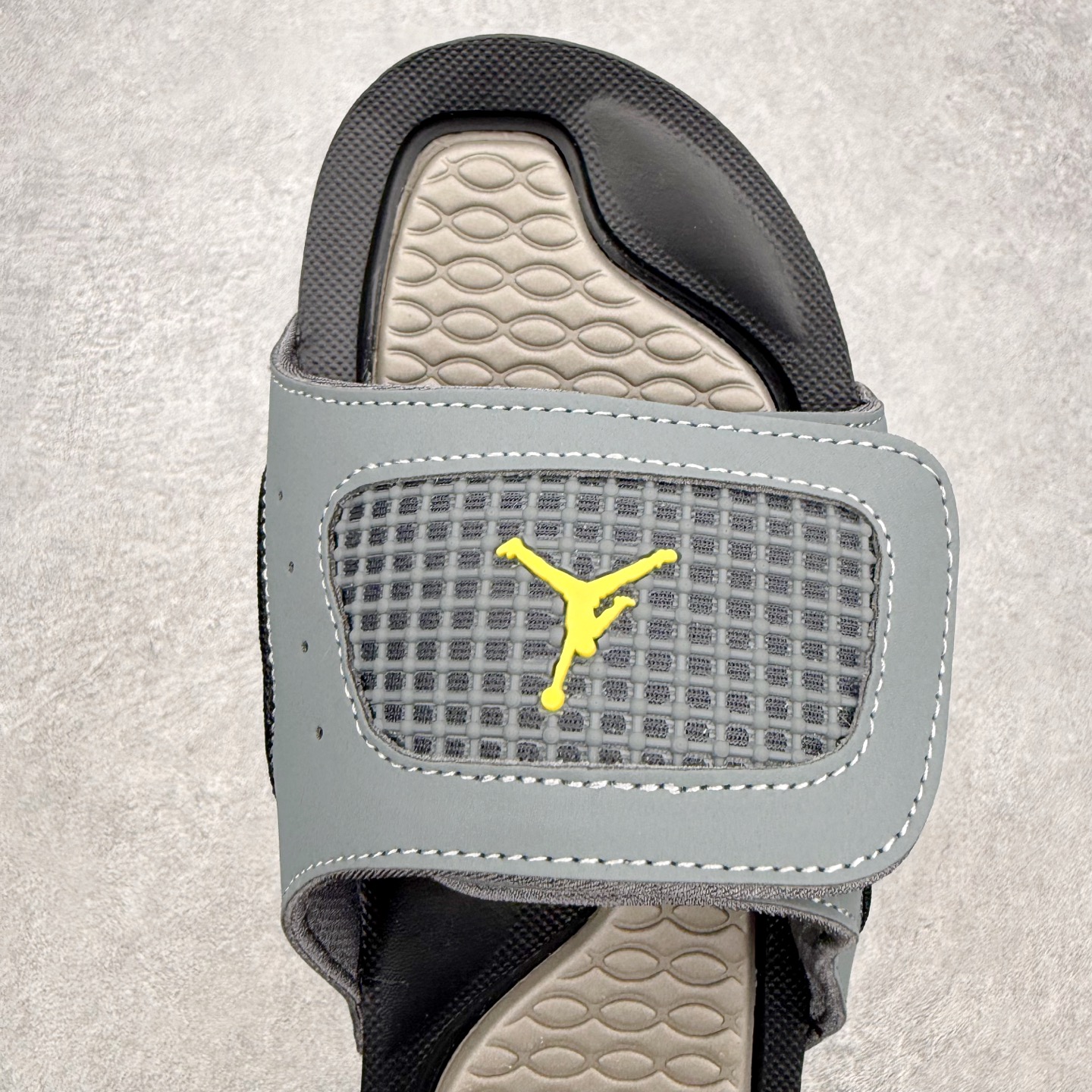 ＃原装级别 Air Jordan AJ4 Hydro Retro Slides 飞人运动拖鞋 经典的配色