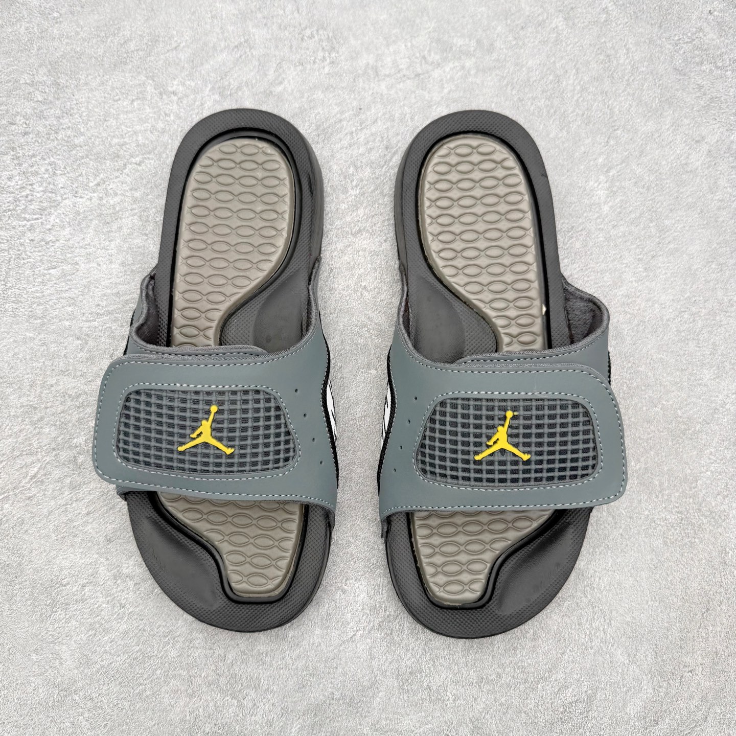 ＃原装级别 Air Jordan AJ4 Hydro Retro Slides 飞人运动拖鞋 经典的配色