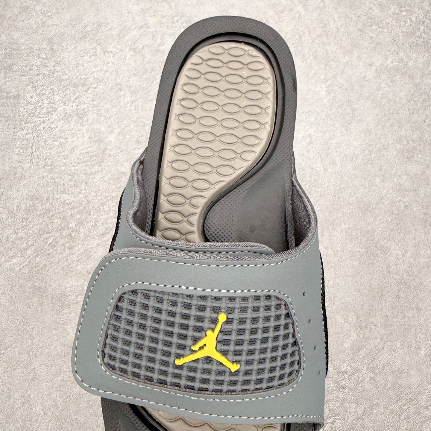 ＃原装级别 Air Jordan AJ4 Hydro Retro Slides 飞人运动拖鞋 经典的配色
