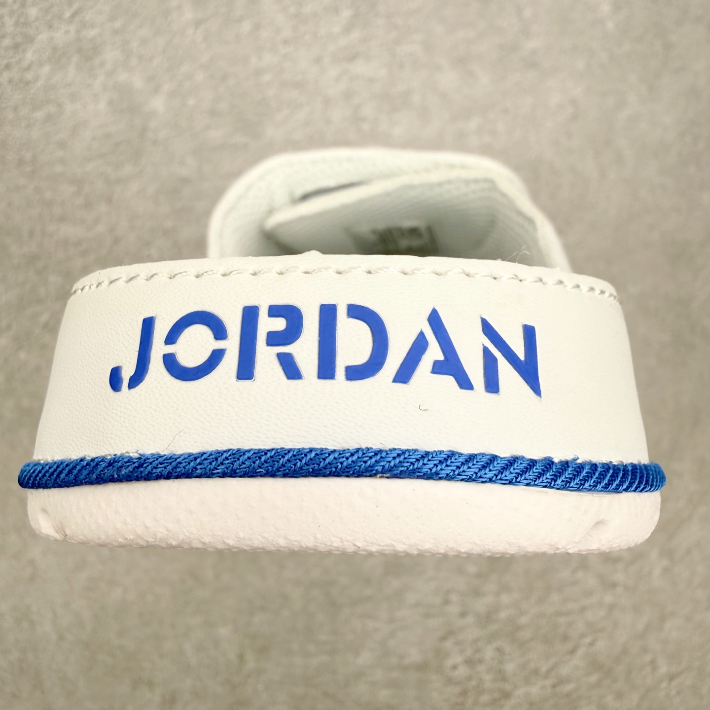 ＃原装级别 Air Jordan AJ4 Hydro Retro Slides 飞人运动拖鞋 经典的配色