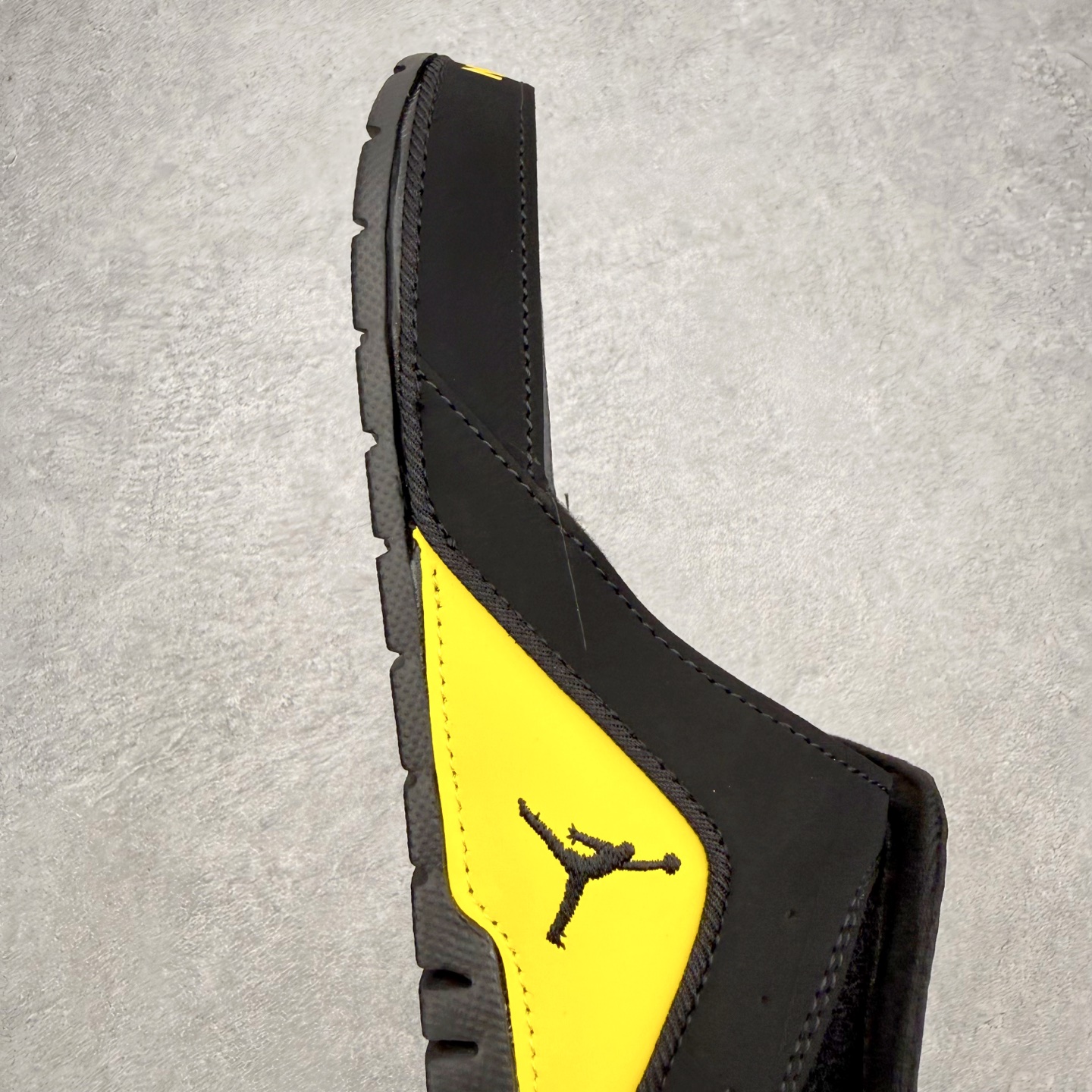 ＃原装级别 Air Jordan AJ4 Hydro Retro Slides 飞人运动拖鞋 经典的配色