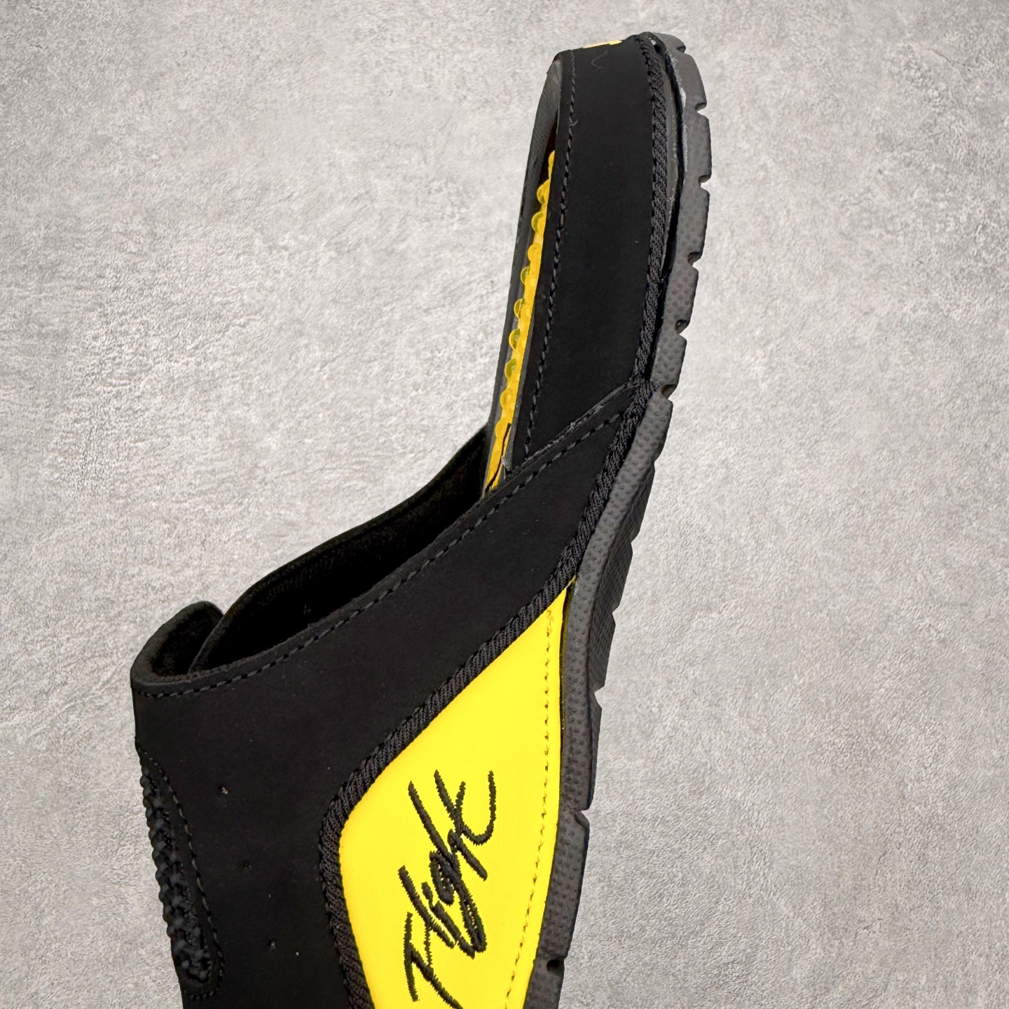 ＃原装级别 Air Jordan AJ4 Hydro Retro Slides 飞人运动拖鞋 经典的配色