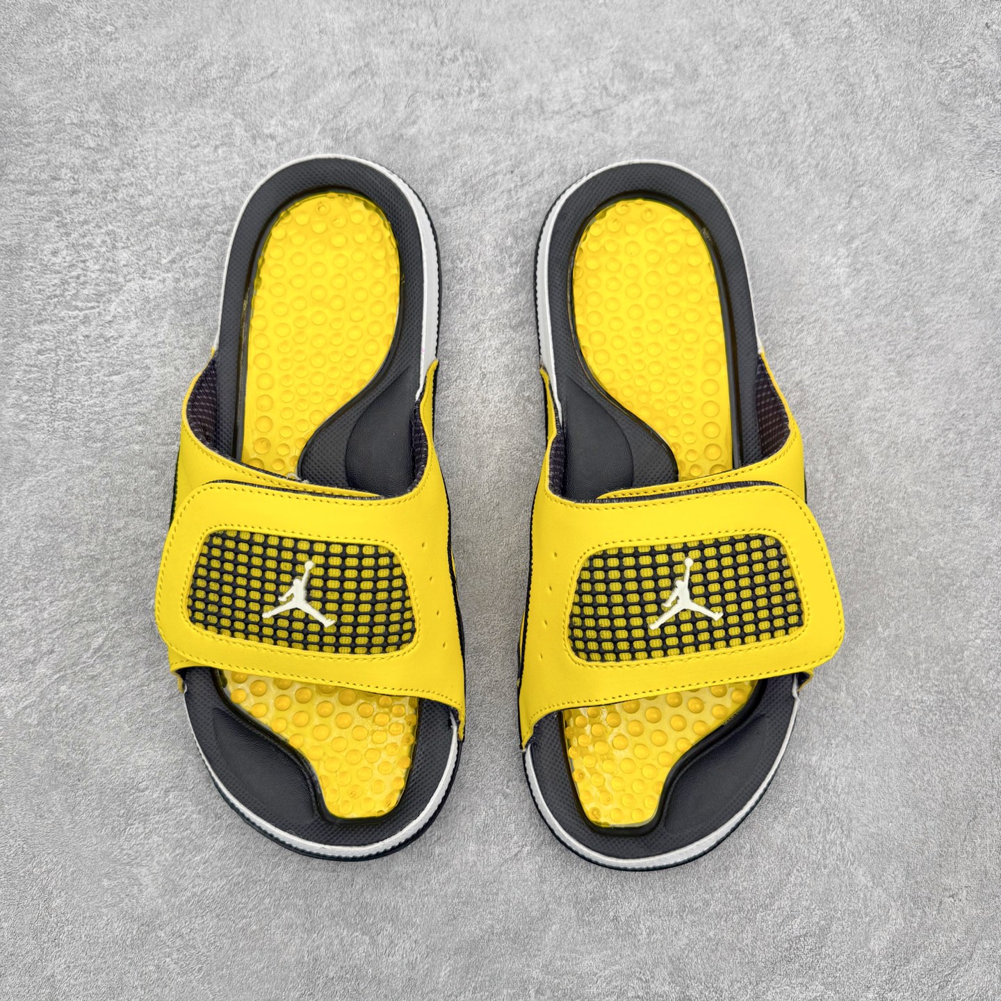 ＃原装级别 Air Jordan AJ4 Hydro Retro Slides 飞人运动拖鞋 经典的配色