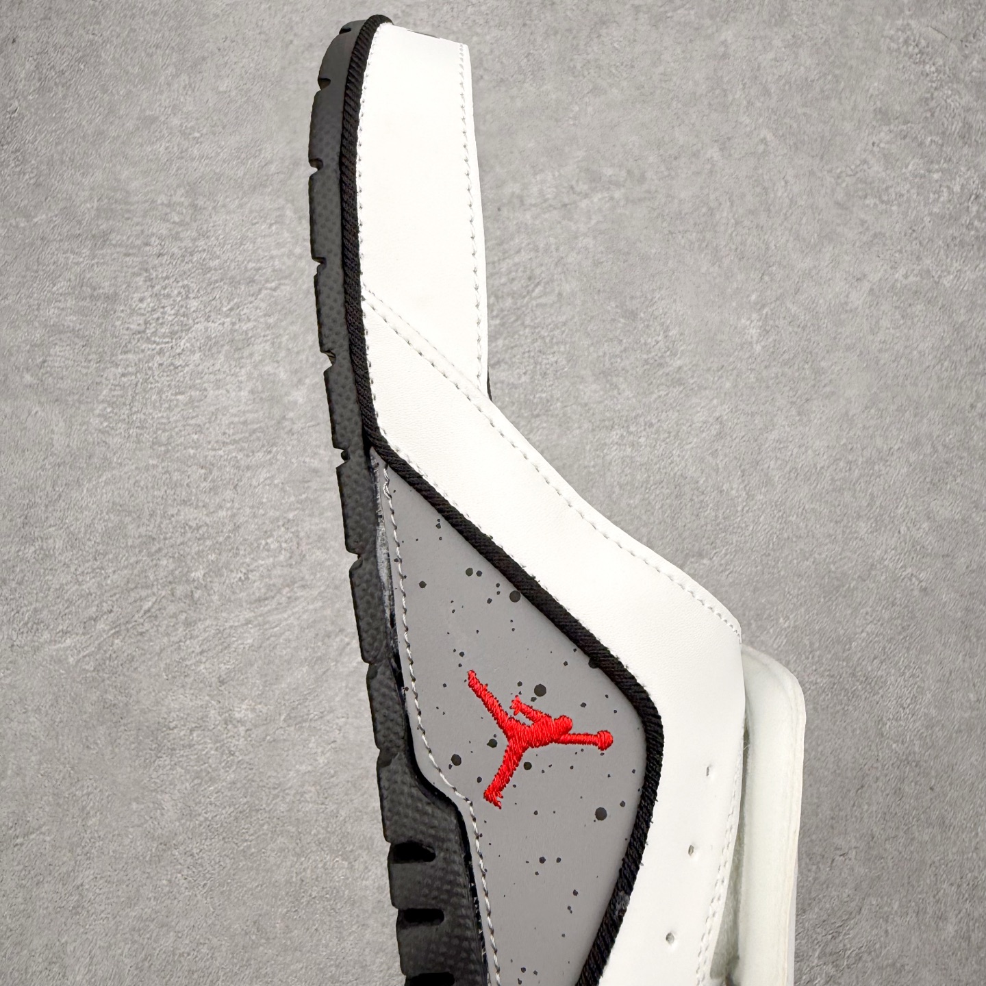 ＃原装级别 Air Jordan AJ4 Hydro Retro Slides 飞人运动拖鞋 经典的配色