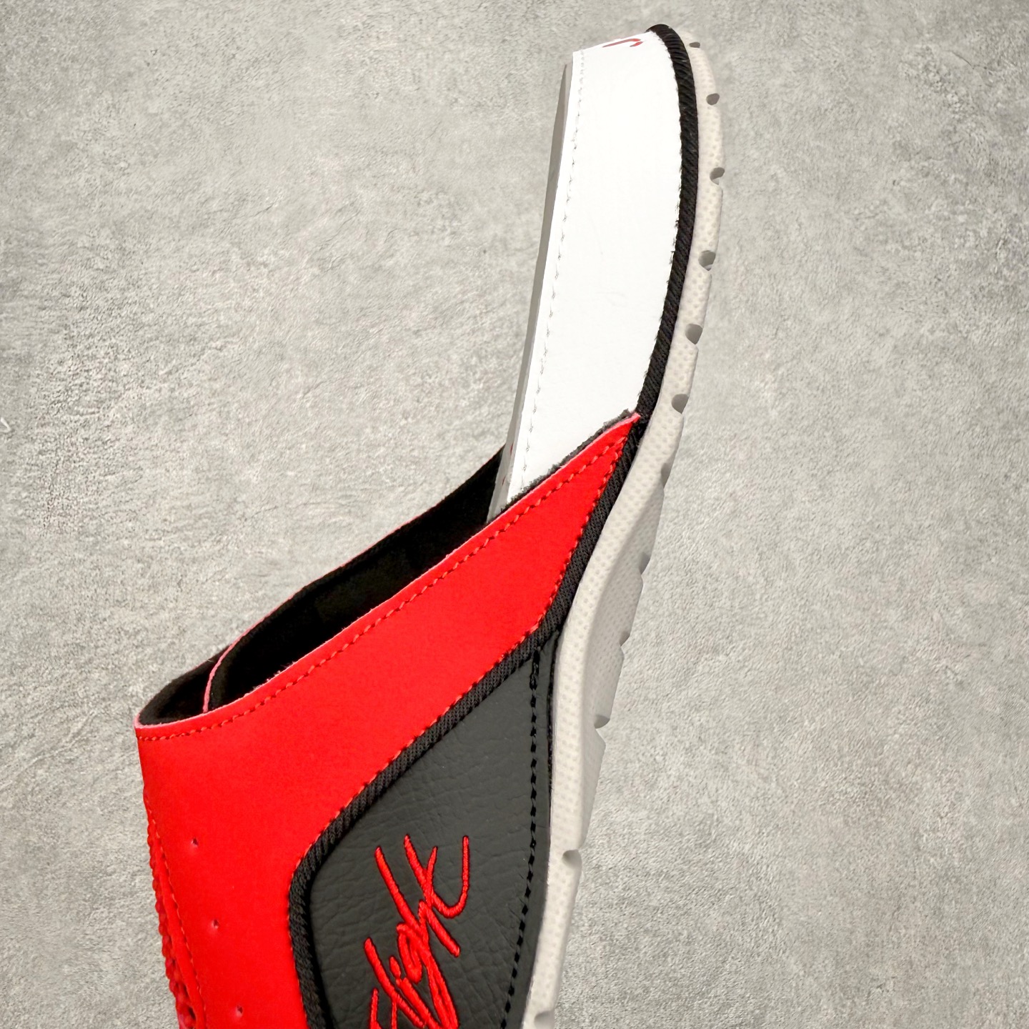 ＃原装级别 Air Jordan AJ4 Hydro Retro Slides 飞人运动拖鞋 经典的配色