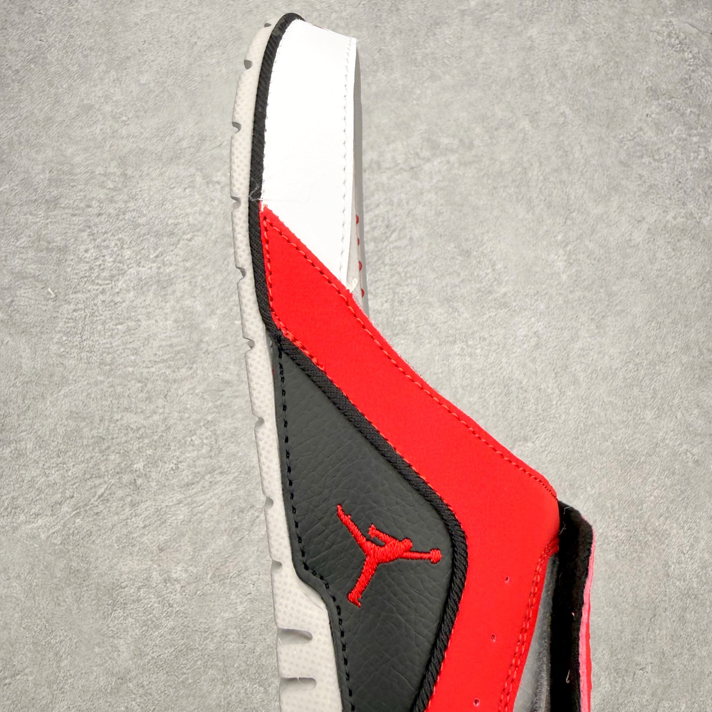 ＃原装级别 Air Jordan AJ4 Hydro Retro Slides 飞人运动拖鞋 经典的配色